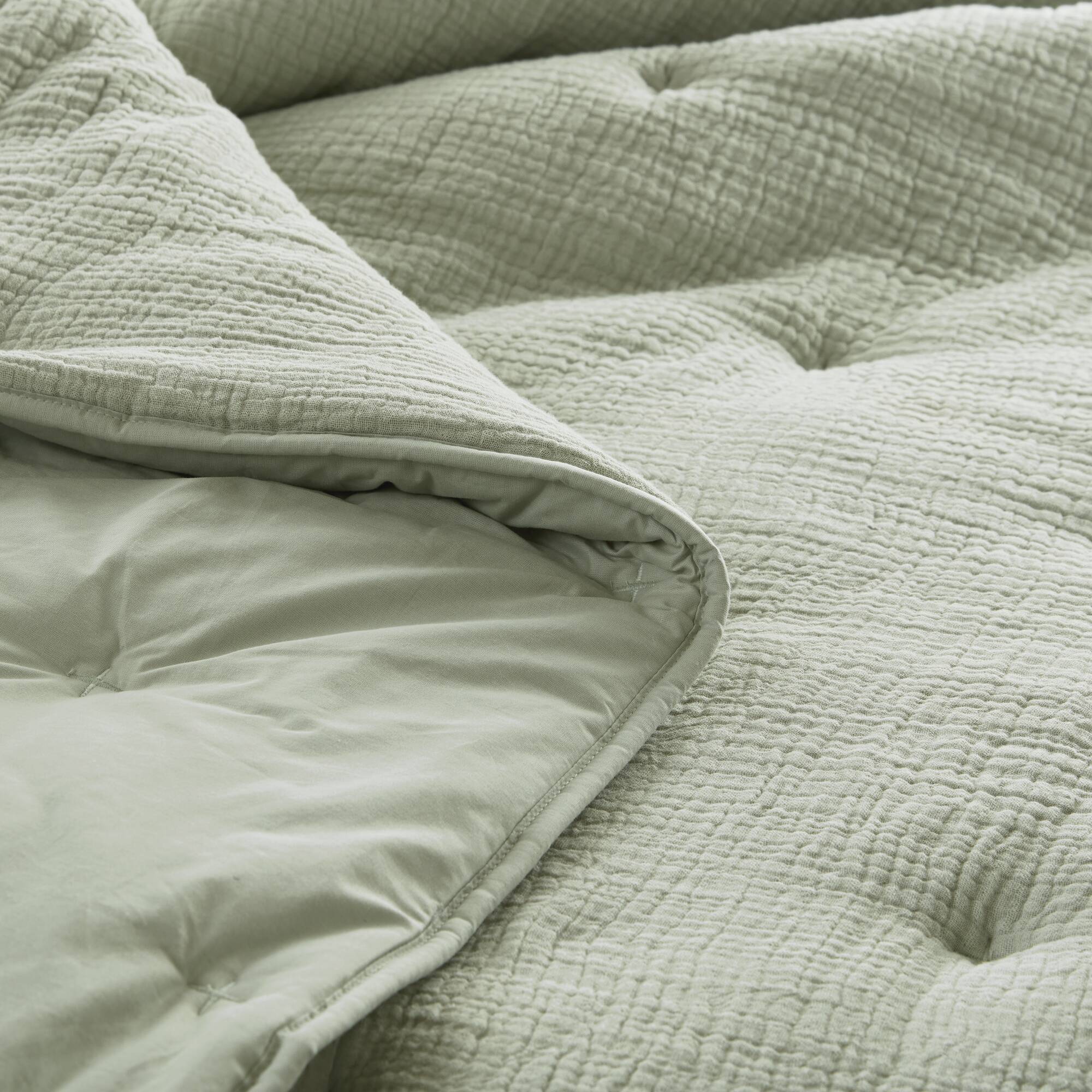 Breeze - Full/Queen Cotton Gauze Embroidered Quilt Set - Sage