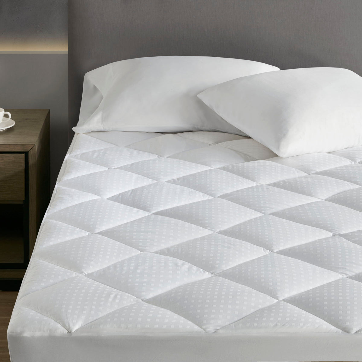 Signature - California King Dobby Cotton Waterproof Mattress Pad - White