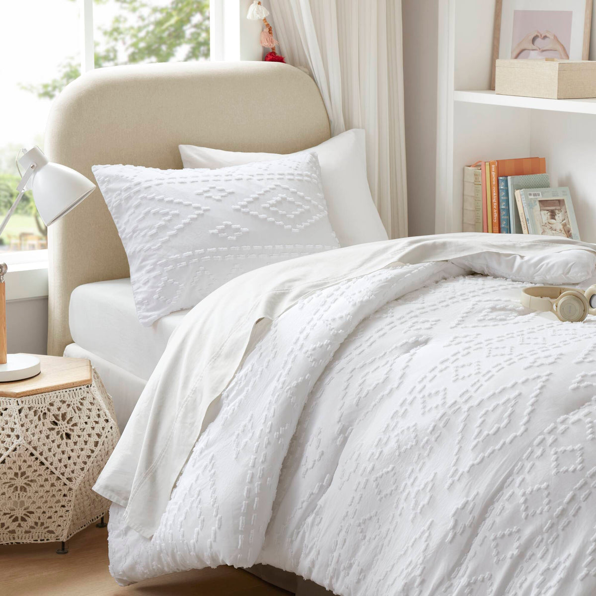 Gigi - Full/Queen Comforter Mini Set - White
