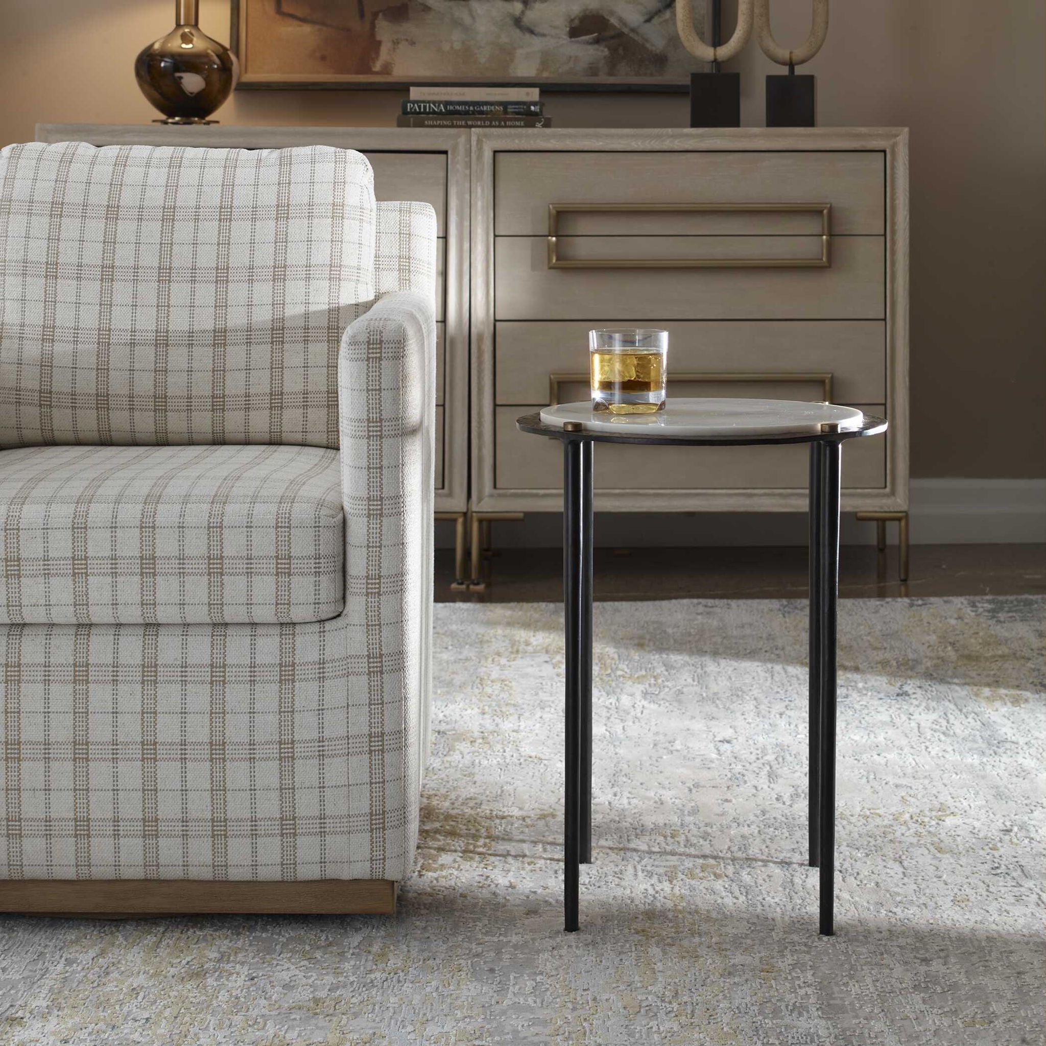 Wren - Round Marble Accent Table - Bronze / White