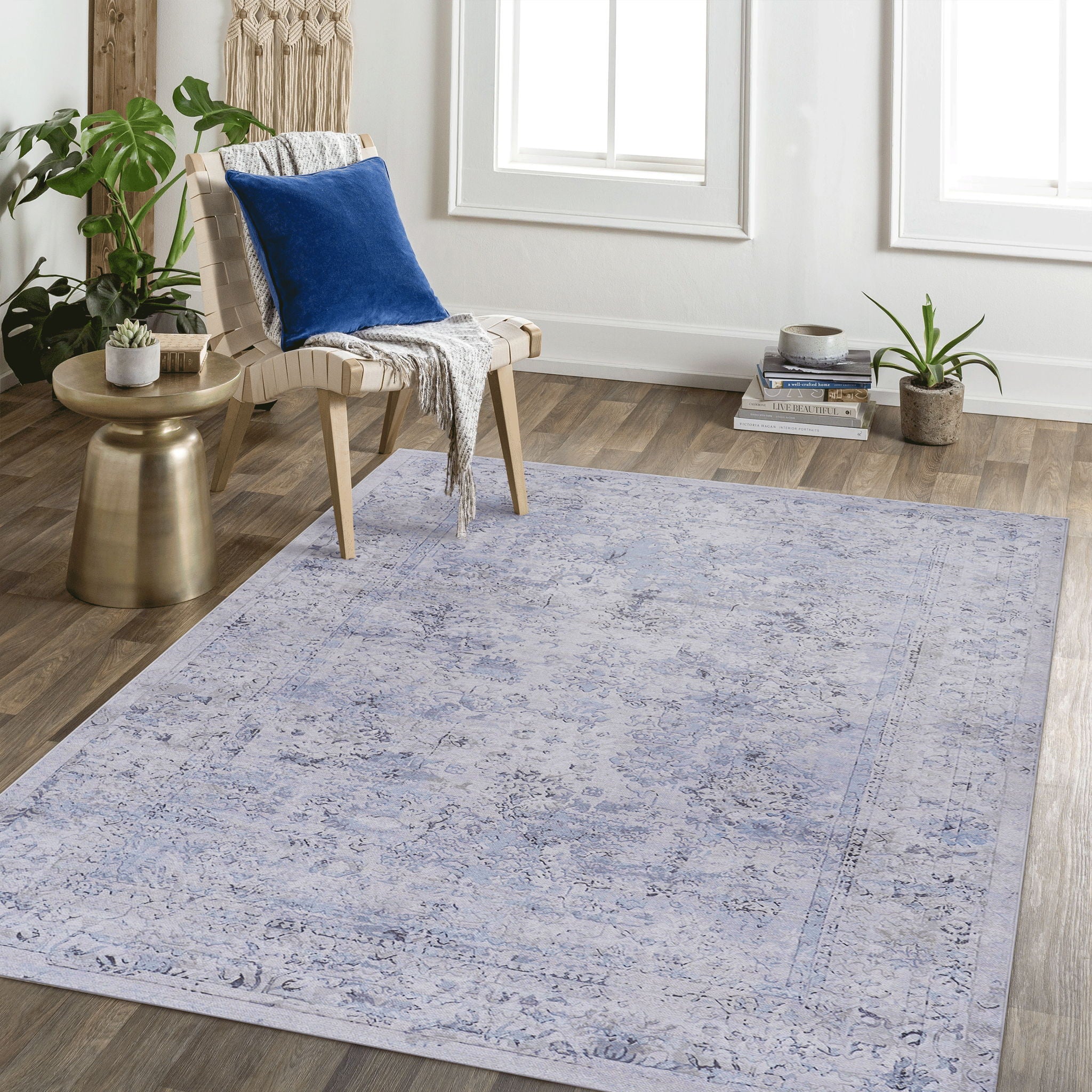 Maval - 4' X 6' Area Rug Washable - Blue / Cream