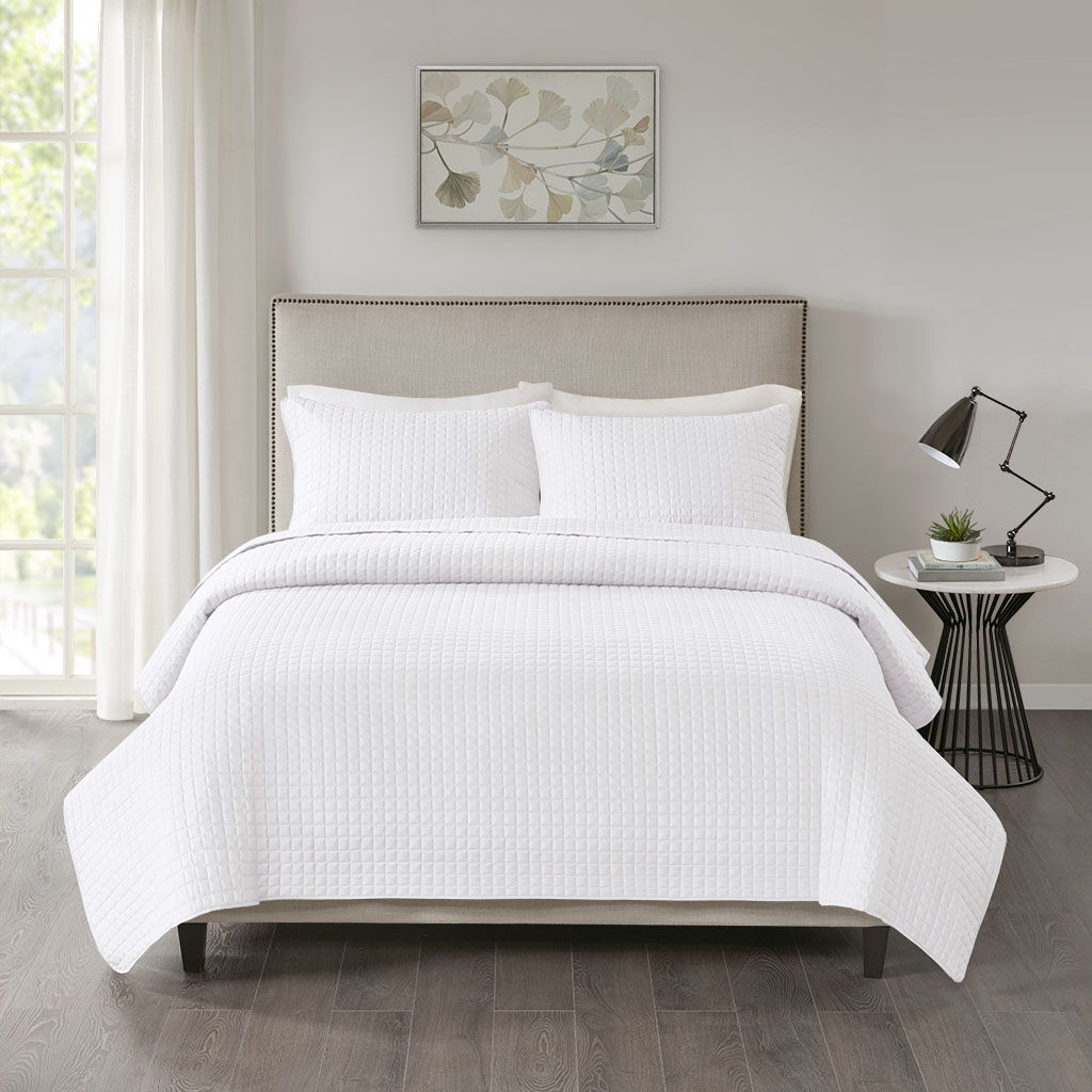 Otto - King 3 Piece Reversible Coverlet Set - White