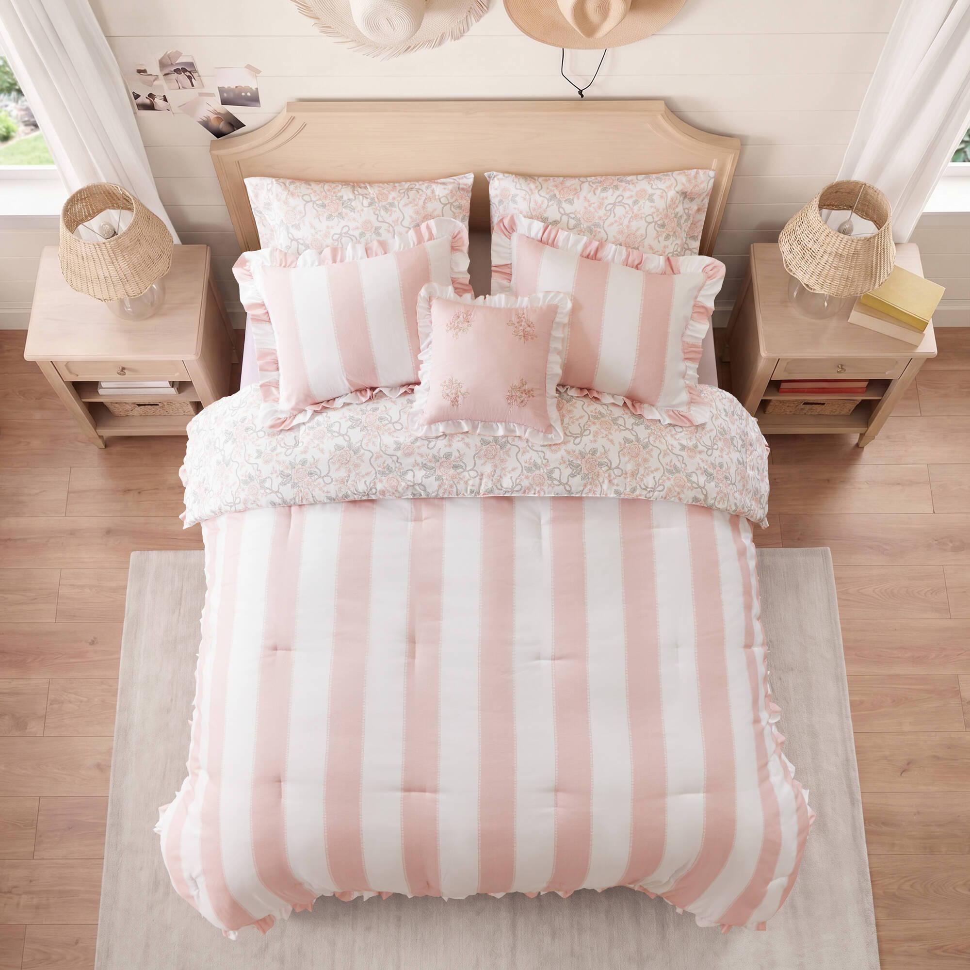 Lara - Queen Comforter Set - Pink