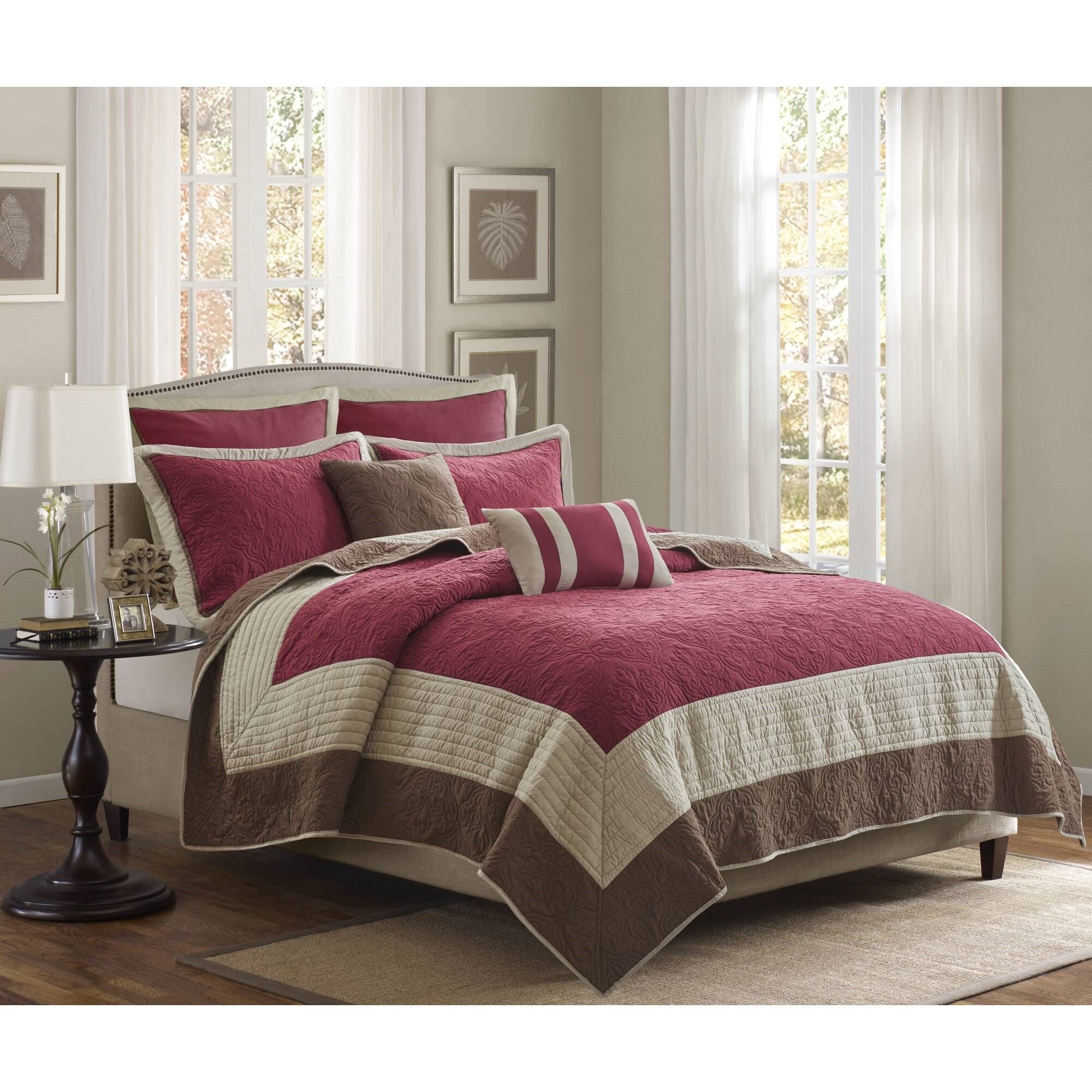 Attingham - King/California King 7 Piece Quilt Set With Euro Shams And Throw Pillows - Red