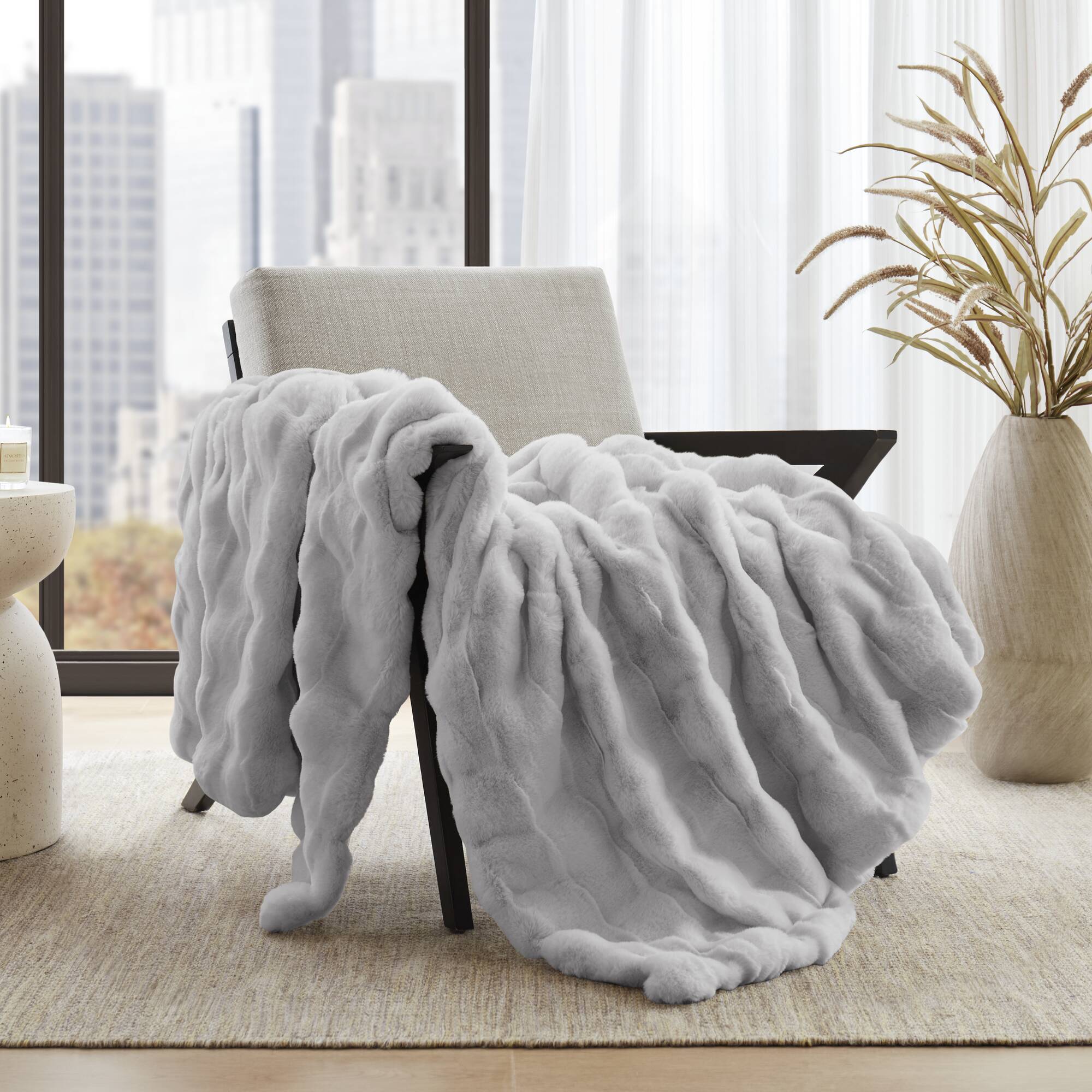 Vivienne - Throw - Light Gray