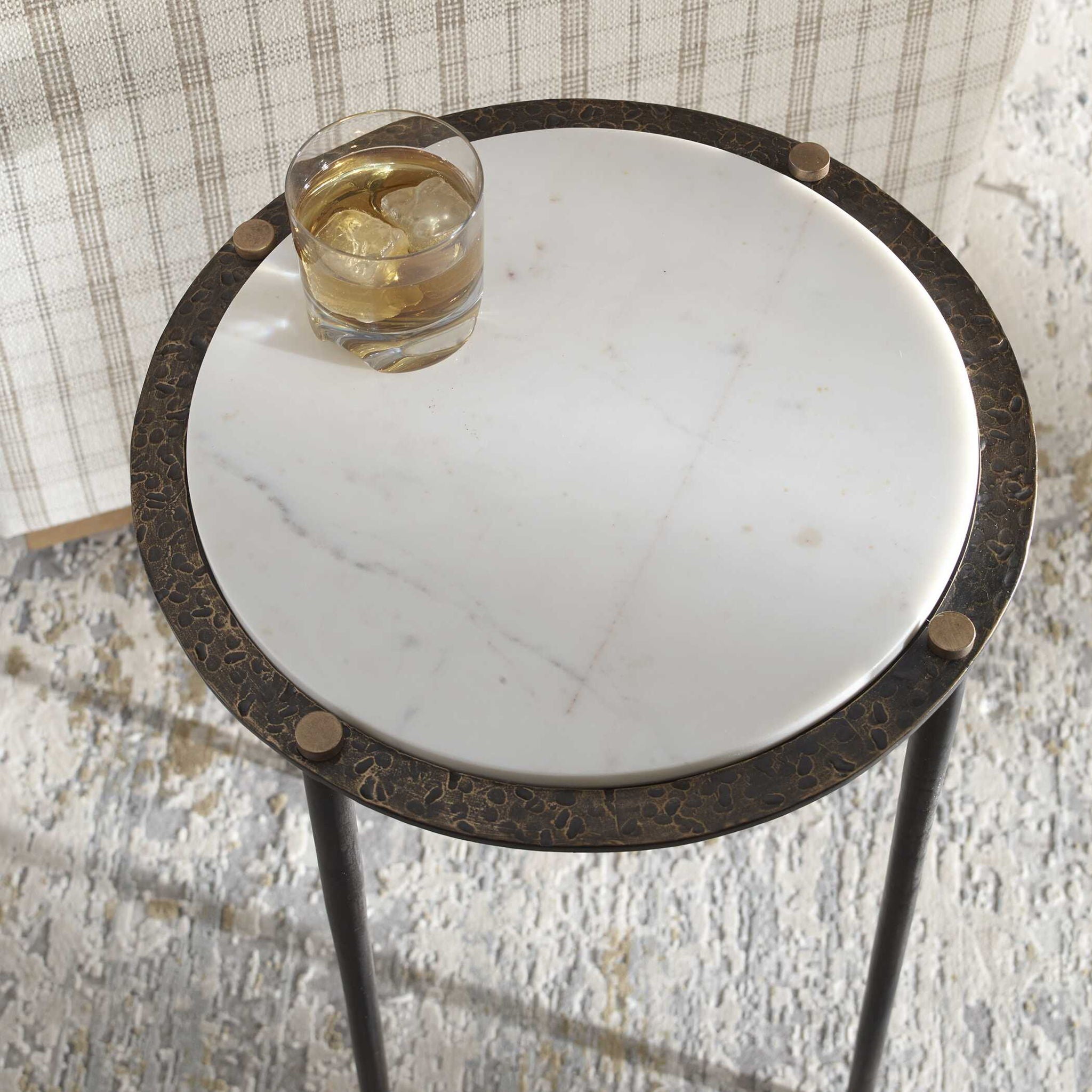 Wren - Round Marble Accent Table - Bronze / White