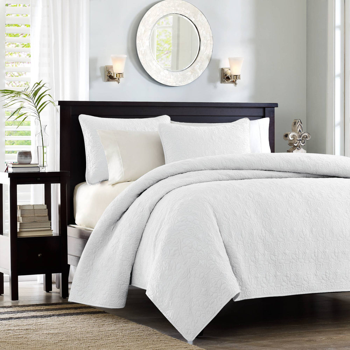Quebec - Reversible Coverlet Set - White