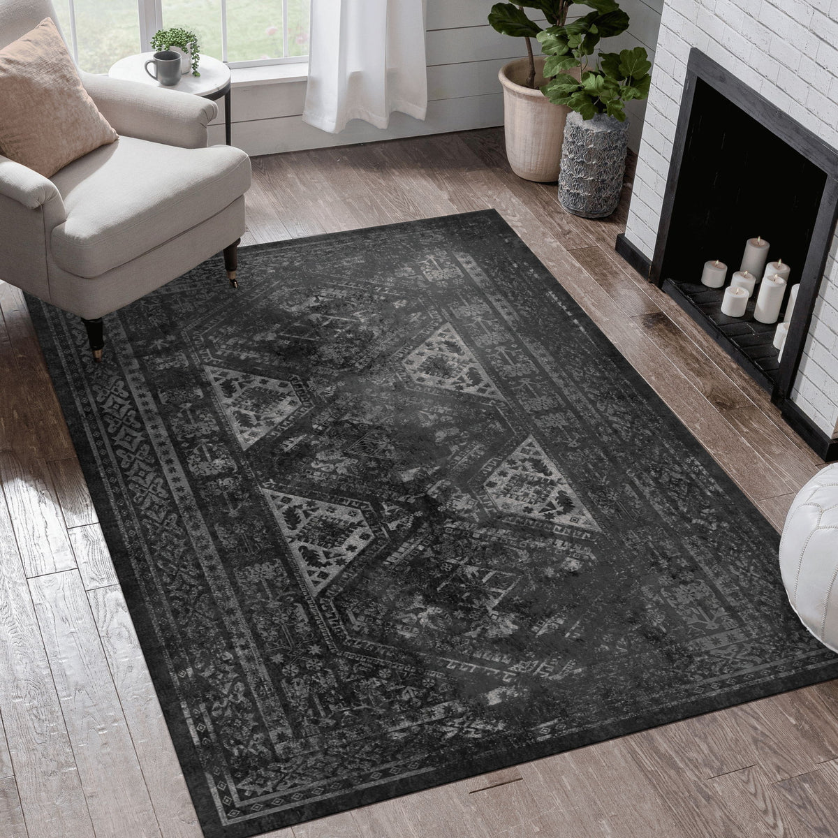 Maval - 3' X 5' Washable Area Rug - Black / Gray