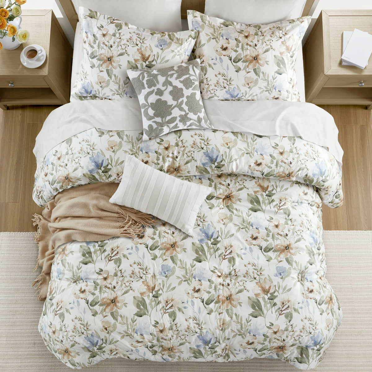 Herbal - Queen 6 Piece Print Oversized Comforter Set - Multi