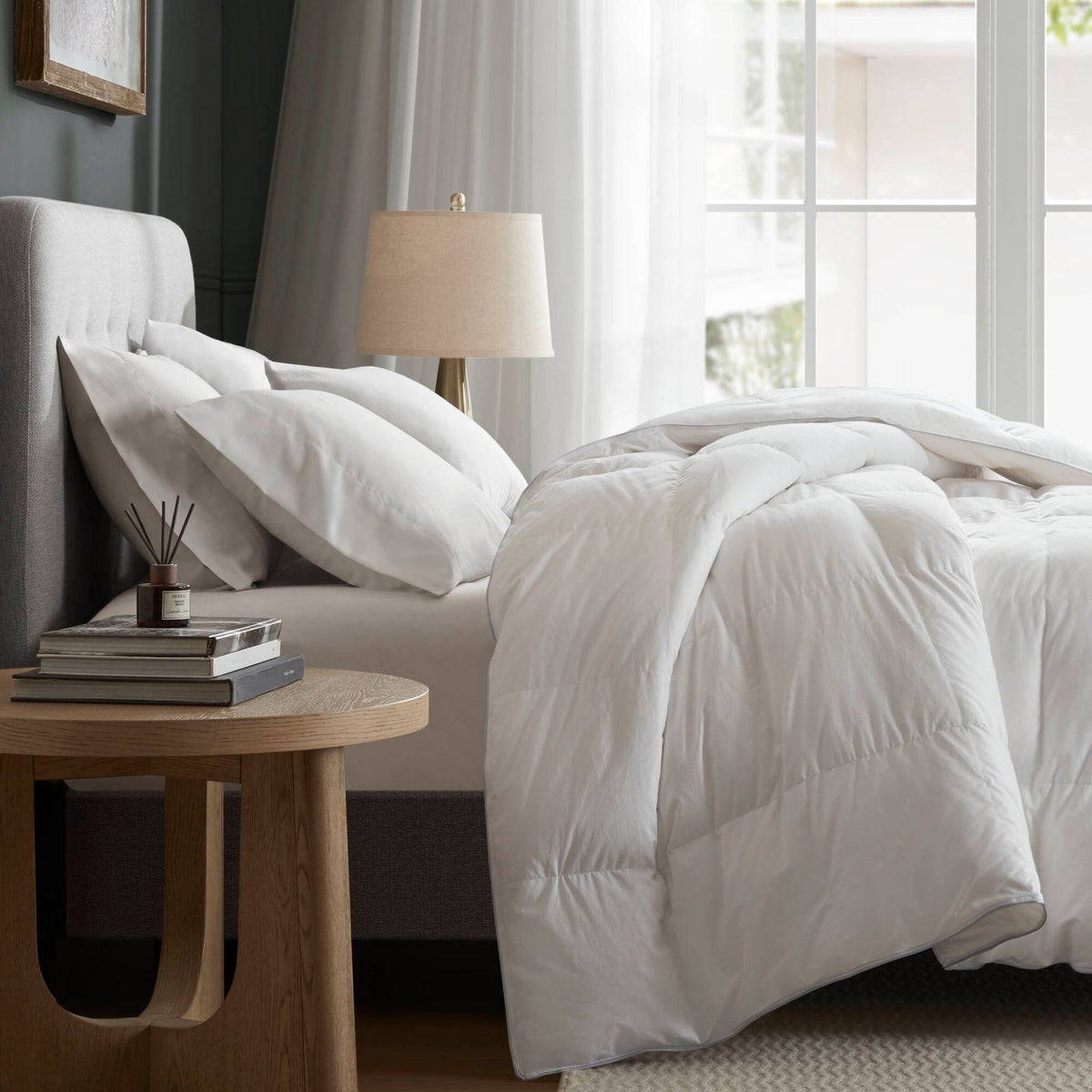 Full/Queen 100% Shell Comforter - White