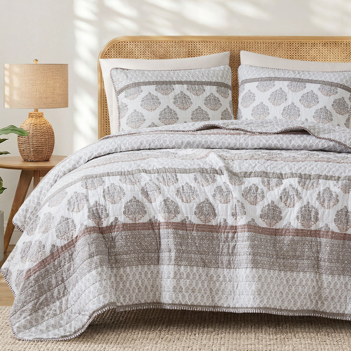 Surya - 3 Piece King/California King Quilt Set - Clay