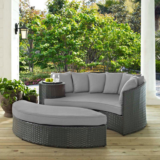 Sojourn Outdoor Patio Sunbrella® Daybed in Canvas Gray