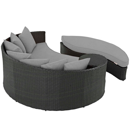 Sojourn Outdoor Patio Sunbrella® Daybed in Canvas Gray