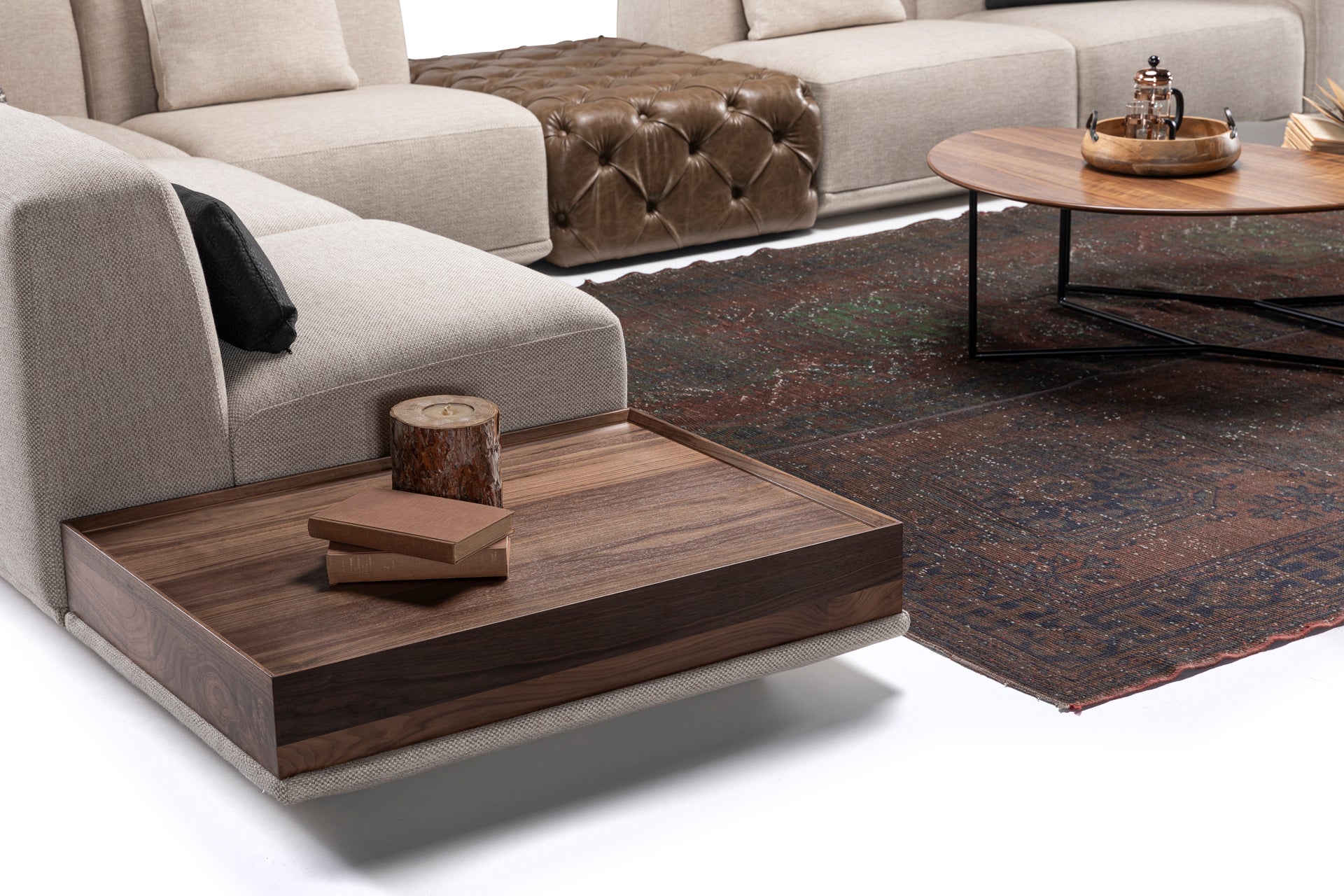 Motto Sectional