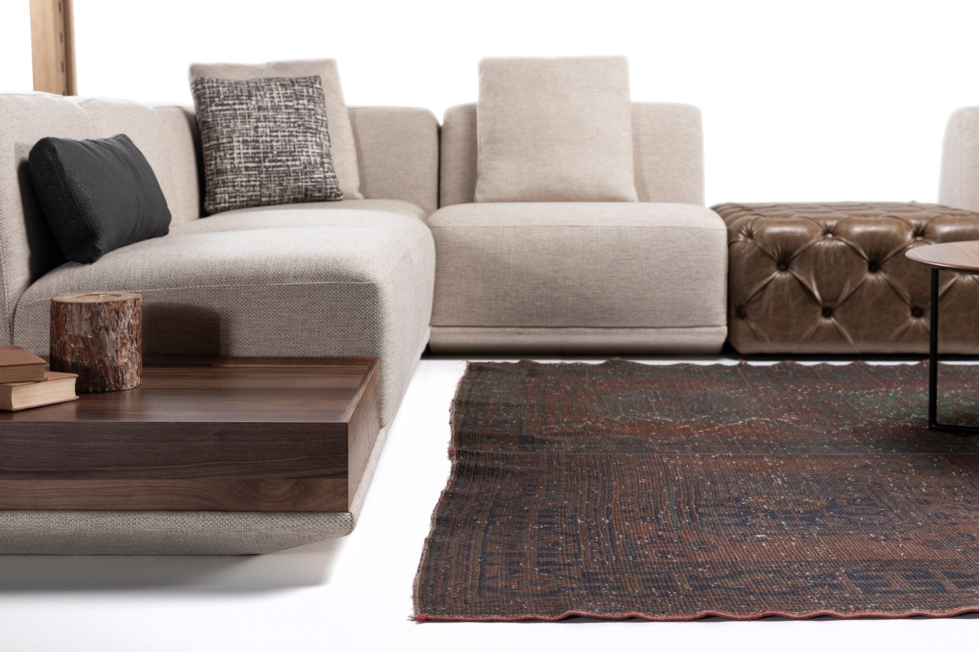 Motto Sectional