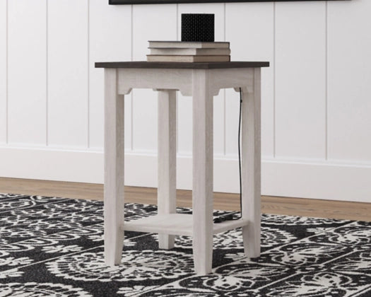 Dorrinson Chair Side End Table