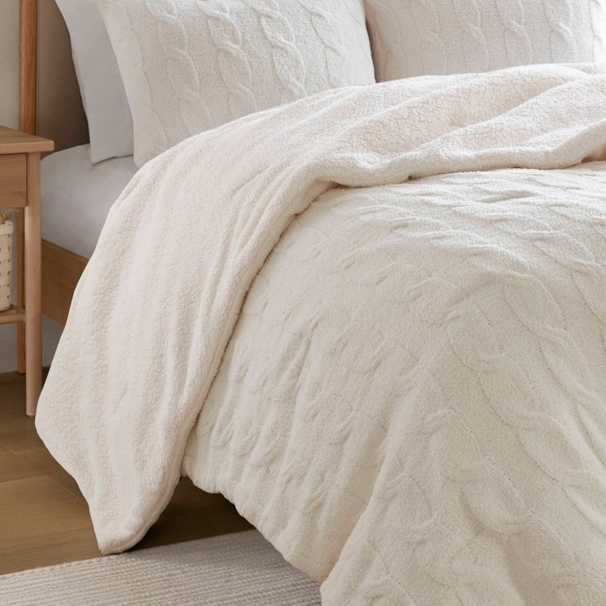Riordan - Twin Cable Knit Comforter Set - Ivory