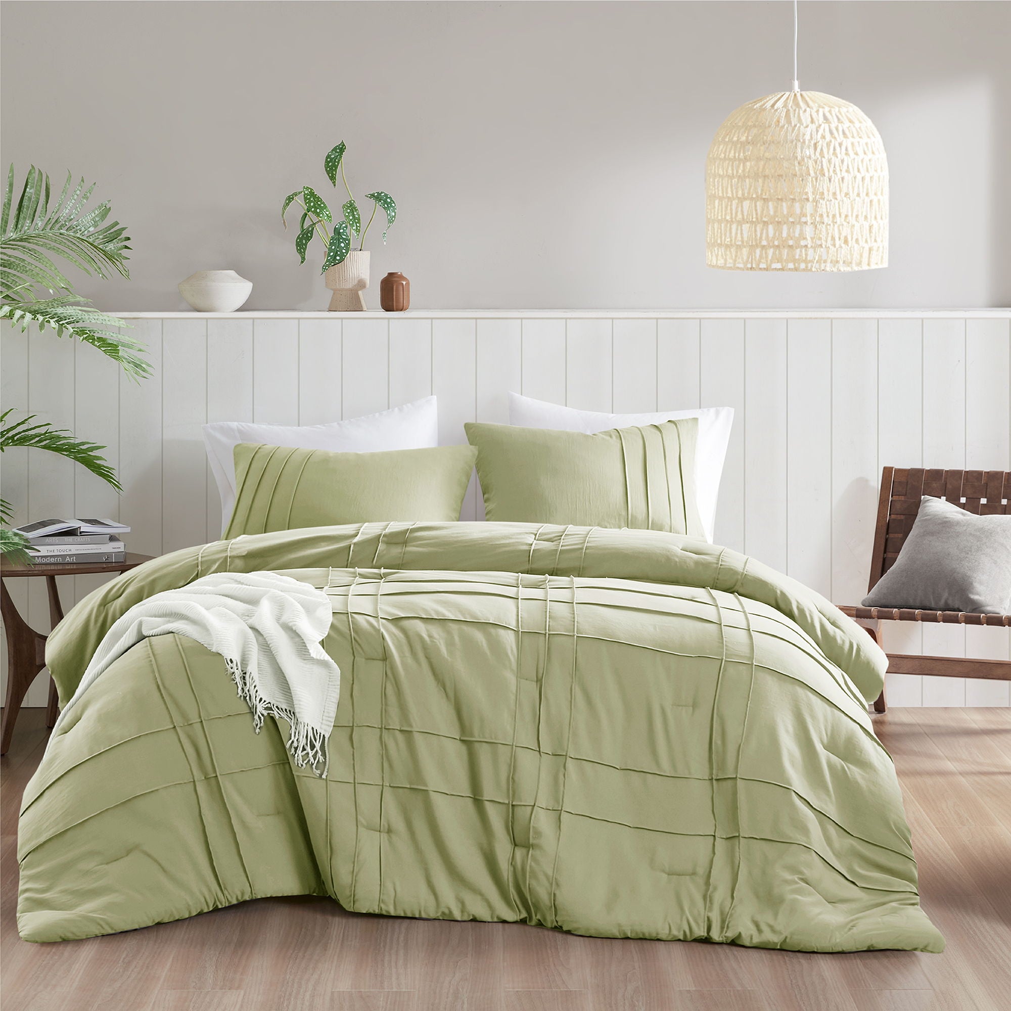 Porter - King Soft Washed Pleated Comforter Set - Sage