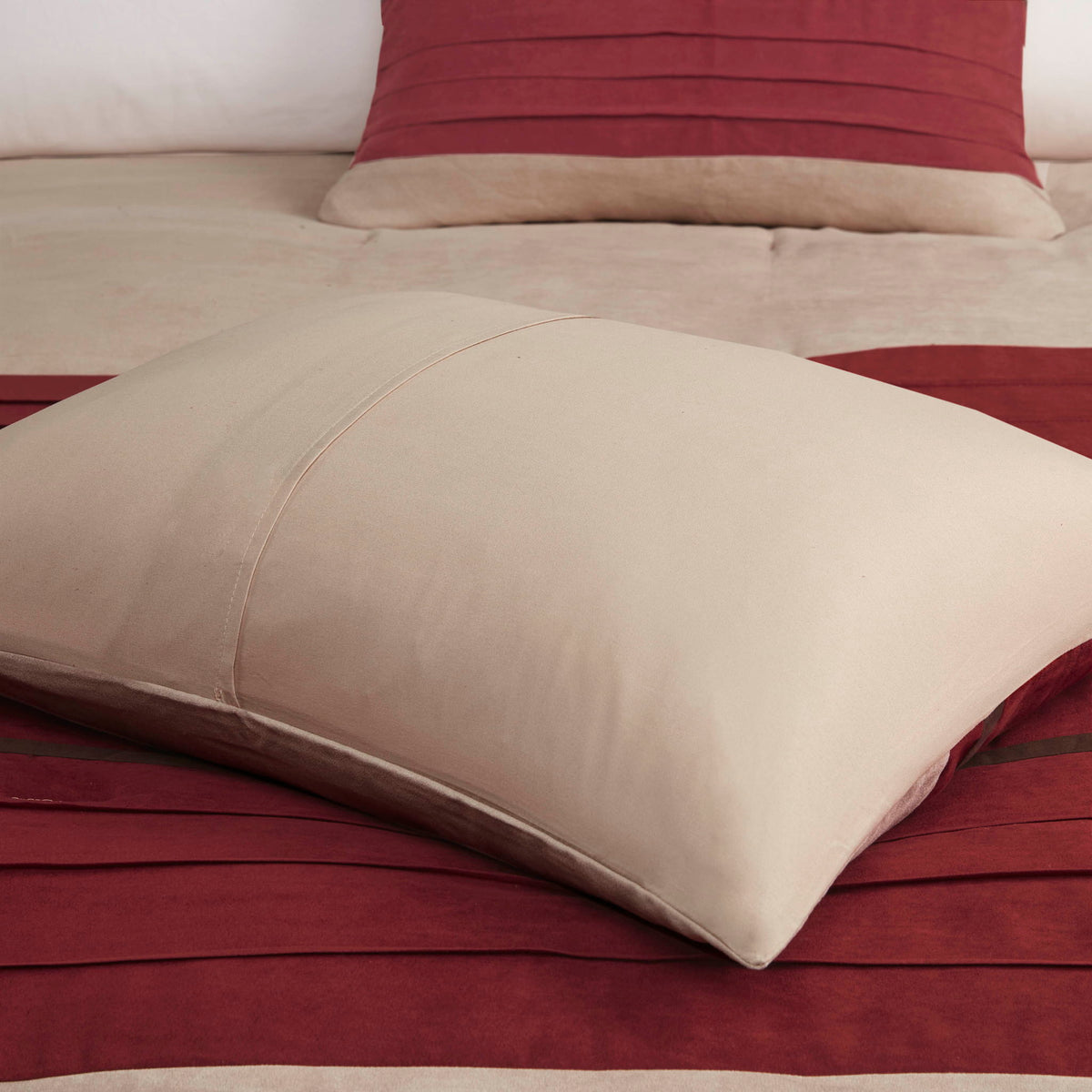 Palmer - King Piece Comforter (Set of 7) - Red
