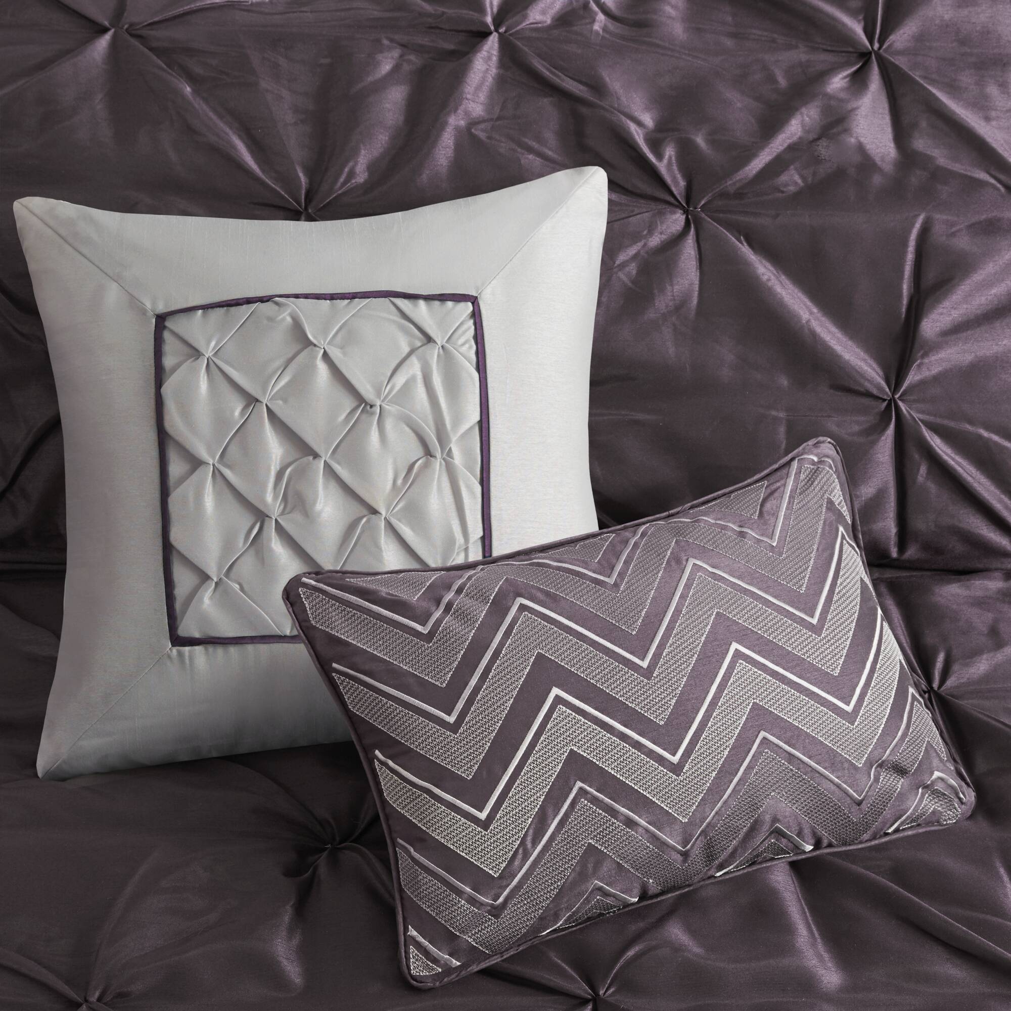 Laurel - California King 7 Piece Tufted Comforter Set - Plum