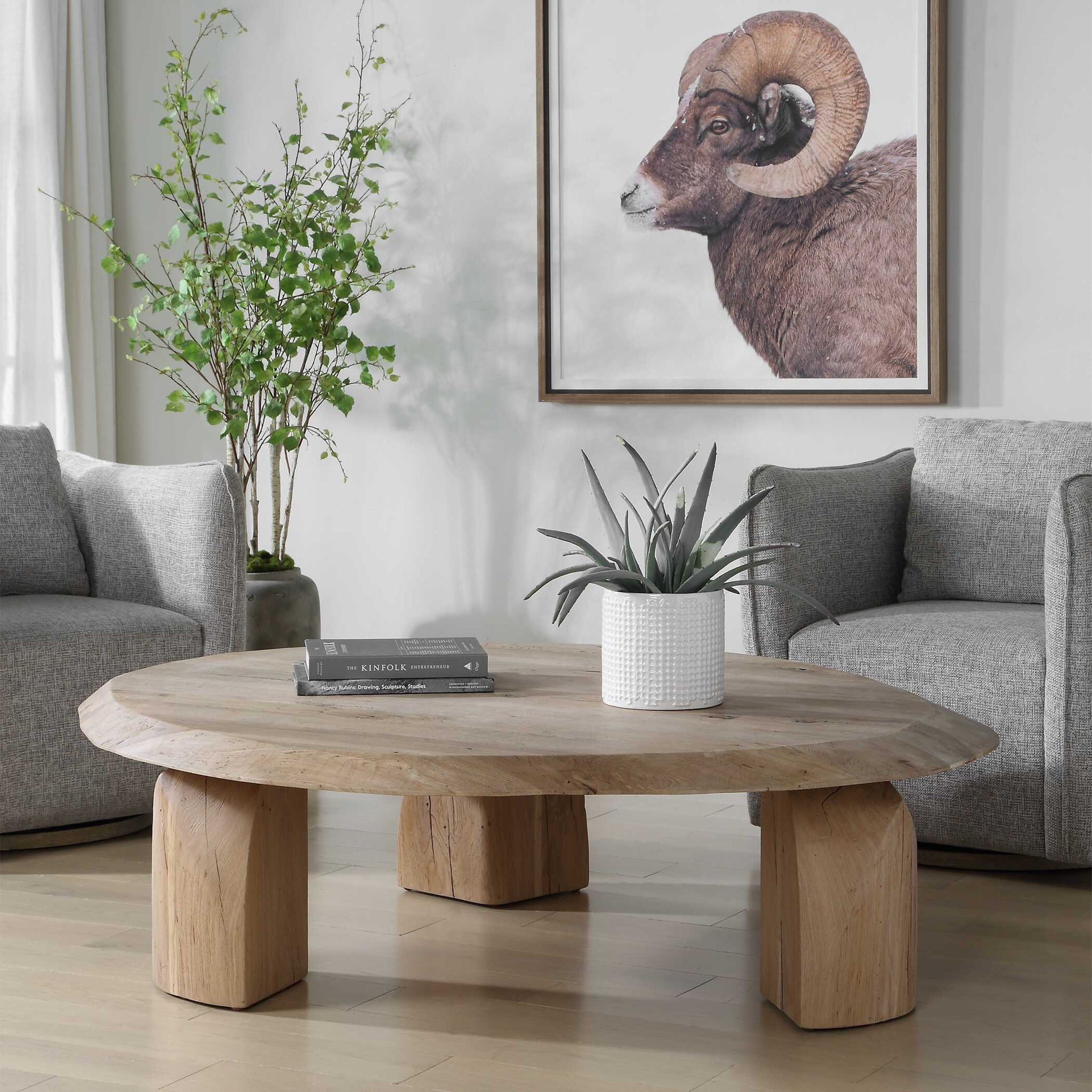 Tiernan - Reclaimed Oak Round Coffee Table - Woodtone