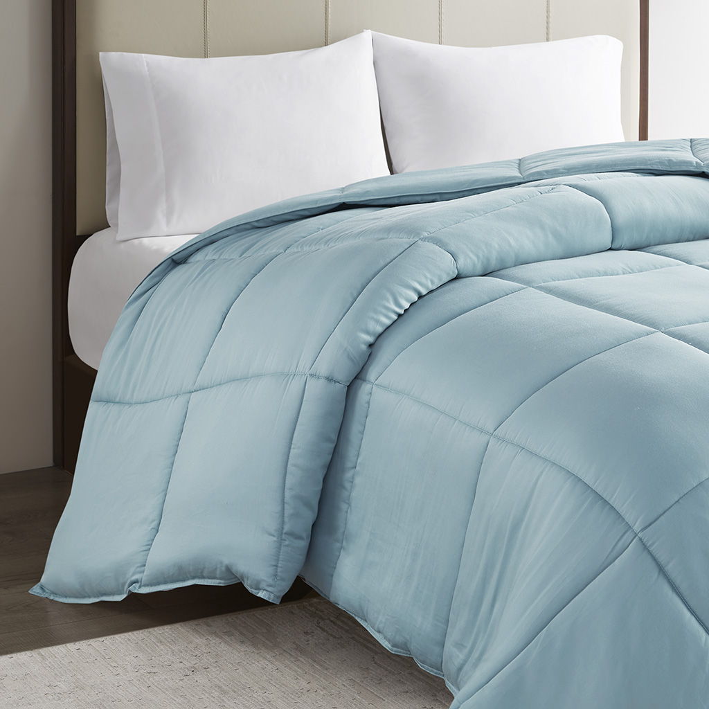 Winfield - 300 Thread Count Cotton Shell Luxury Down Alternative Comforter - Teal