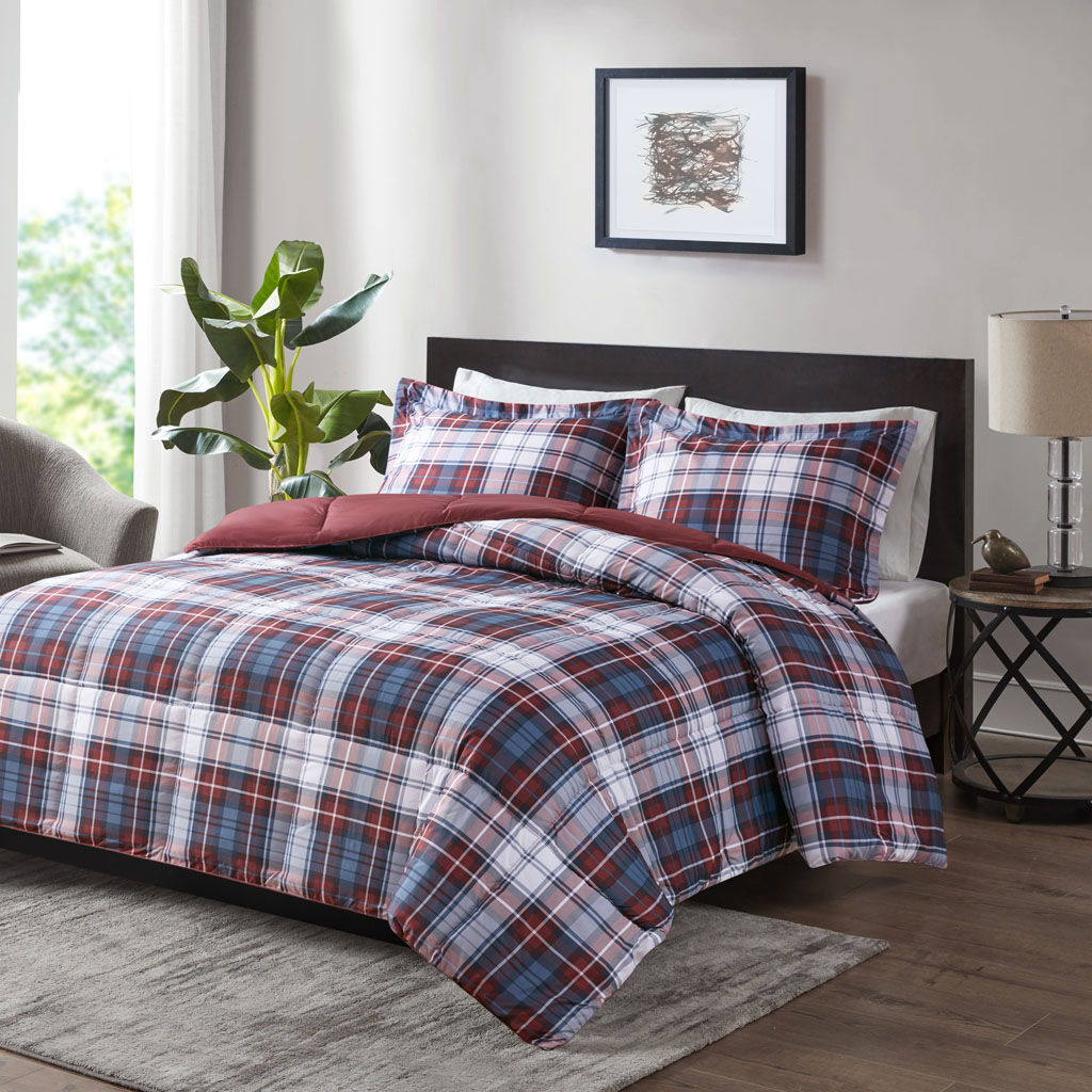 Parkston - Twin/Twin Long 3M Scotchgard Down Alternative All Season Comforter Set - Red