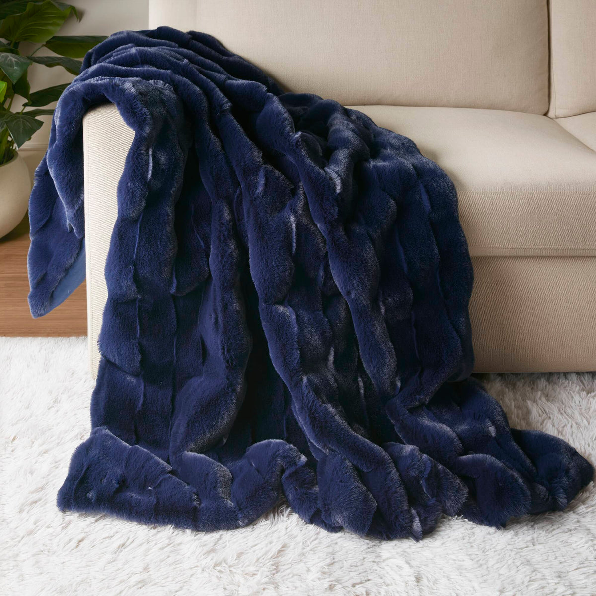 Vivienne - Throw - Navy