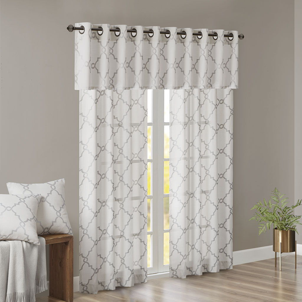 Saratoga - 18" Fretwork Print Grommet Top Window Valance - Ivory