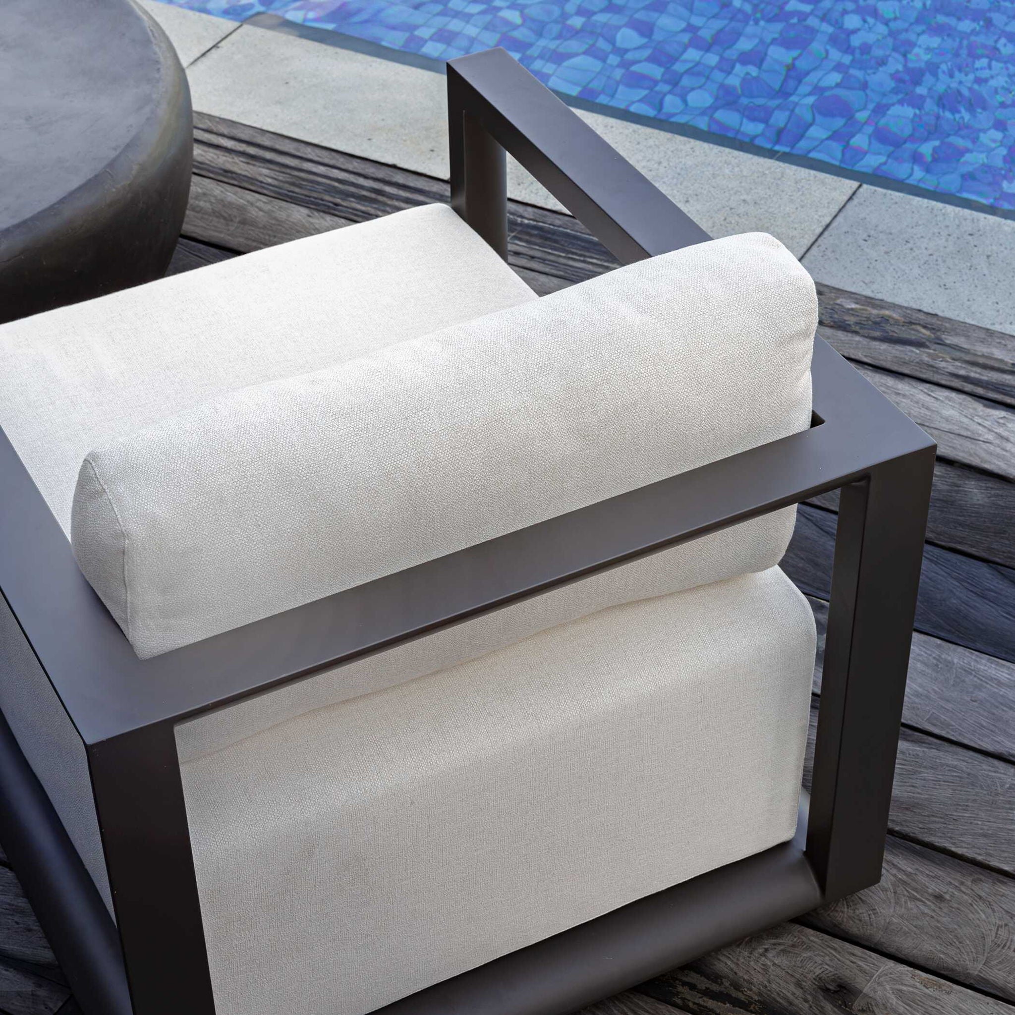 Remsen - Outdoor Lounge Chair - Black / Oyster