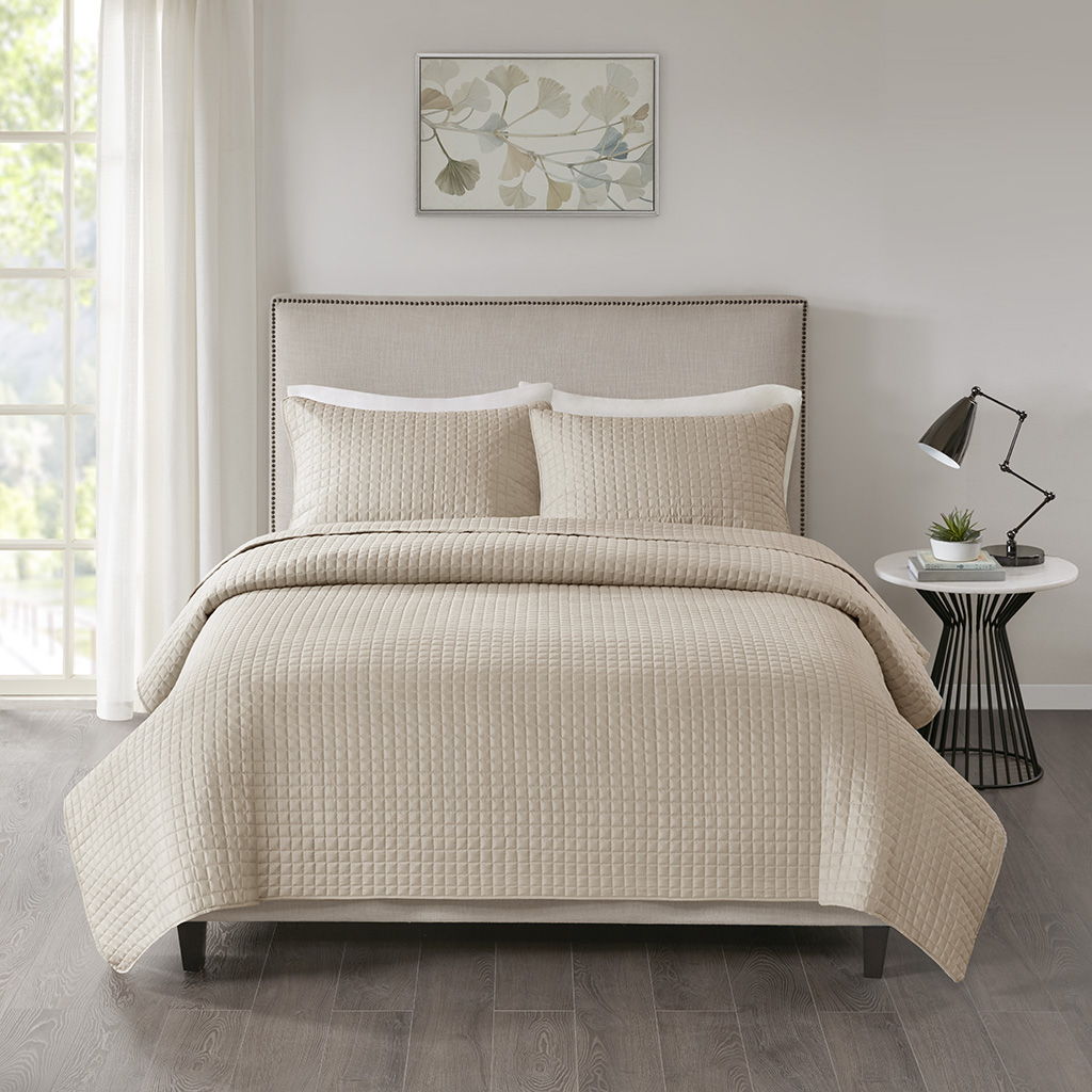 Otto - 3 Piece Reversible Coverlet Set - Khaki