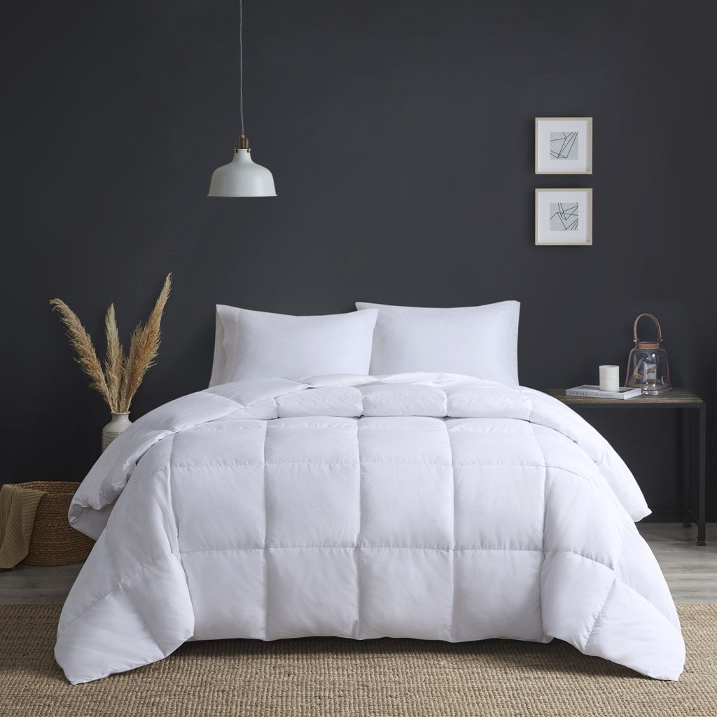 Heavy Warmth - Oversize Twin Comforter - White