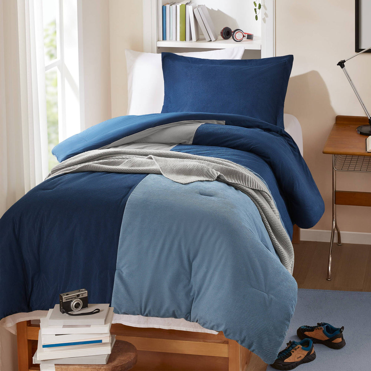 Stafford - Twin/Twin XL Comforter Set - Blue