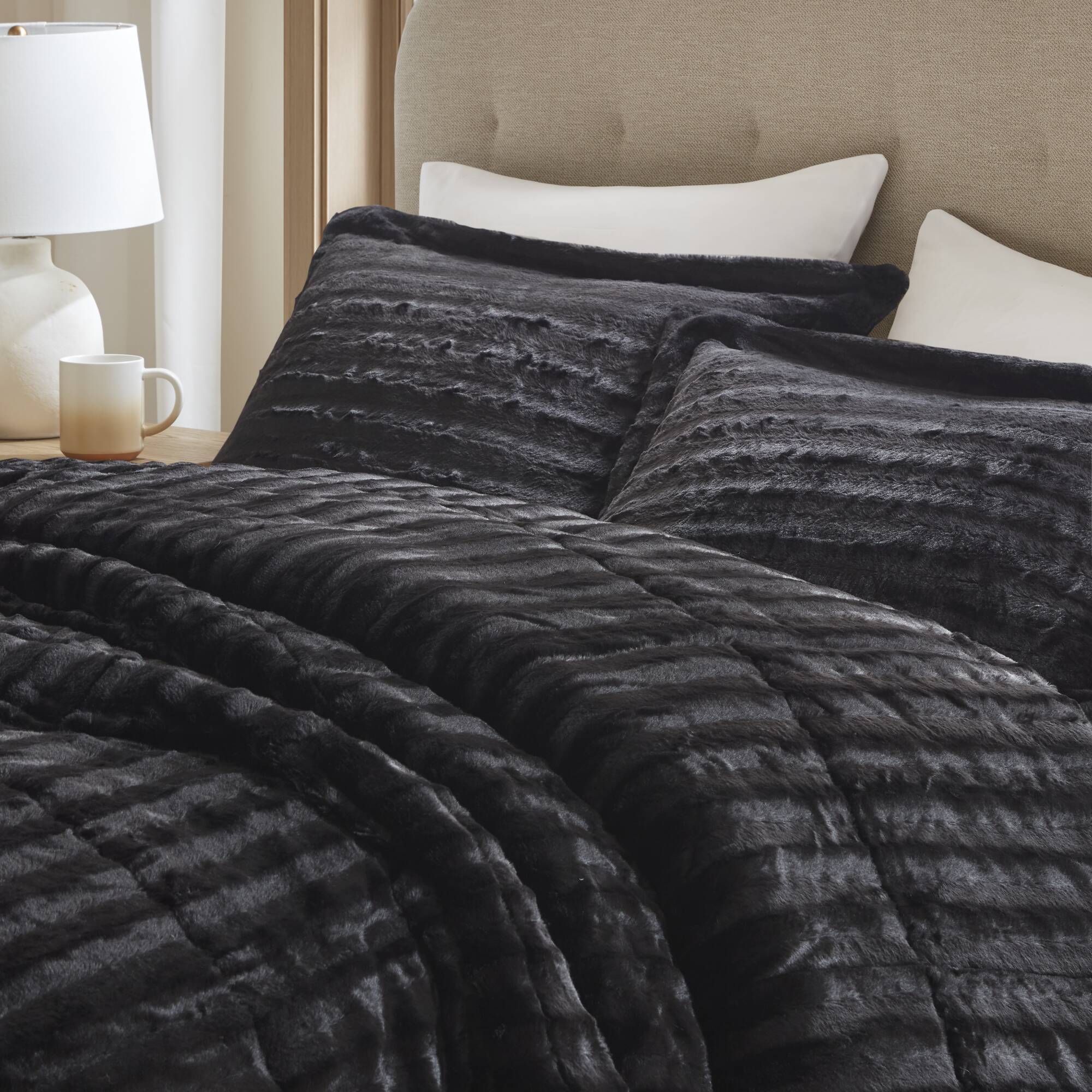 Duke - King Comforter Mini Set - Black