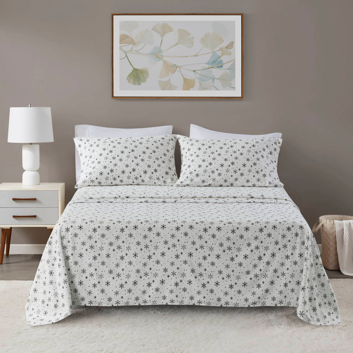 Cozy Cotton Flannel - Full Printed Sheet Set - Black Snowflakes