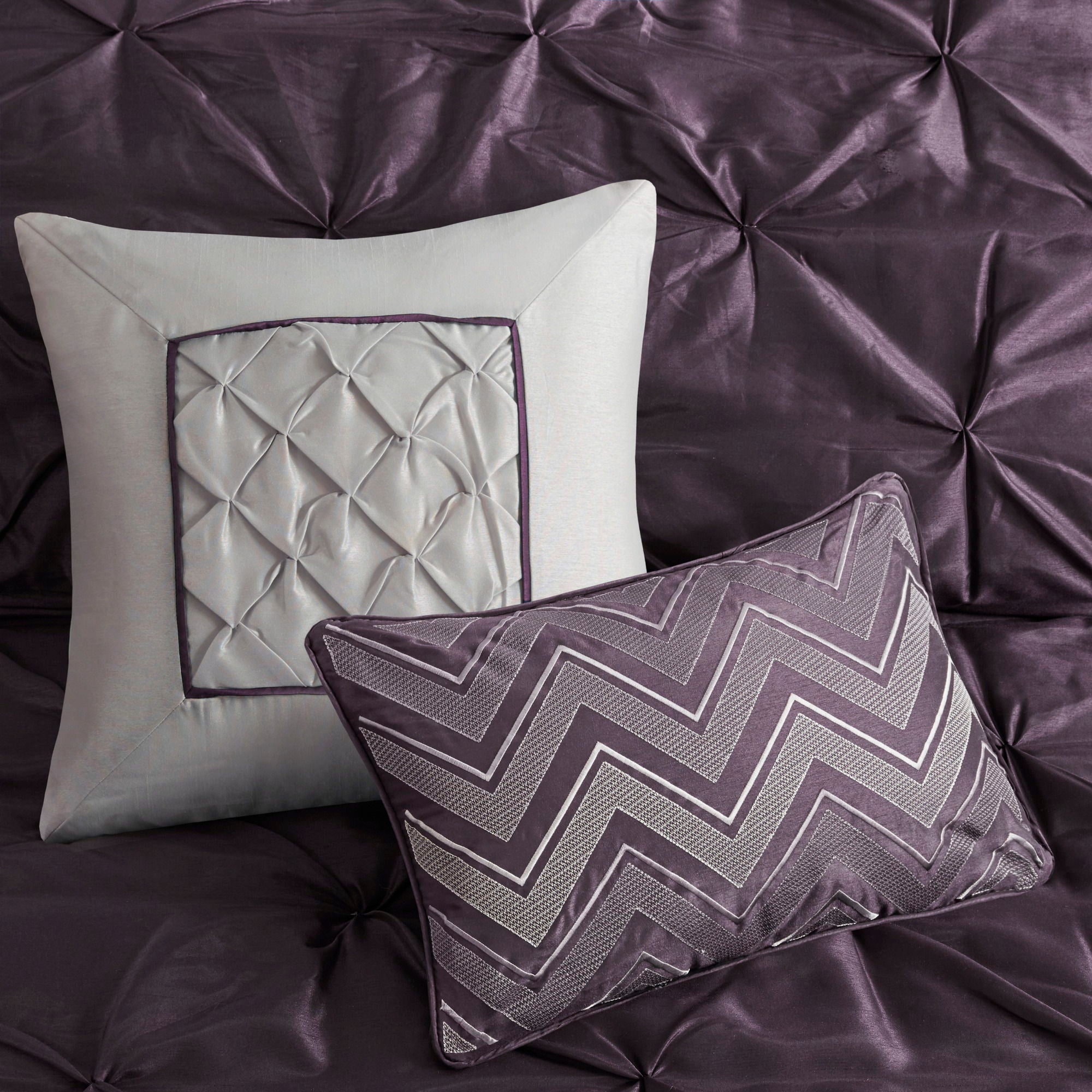 Laurel - Full Pieced Pleated 7 Piece Tufted Comforter Set - Plum