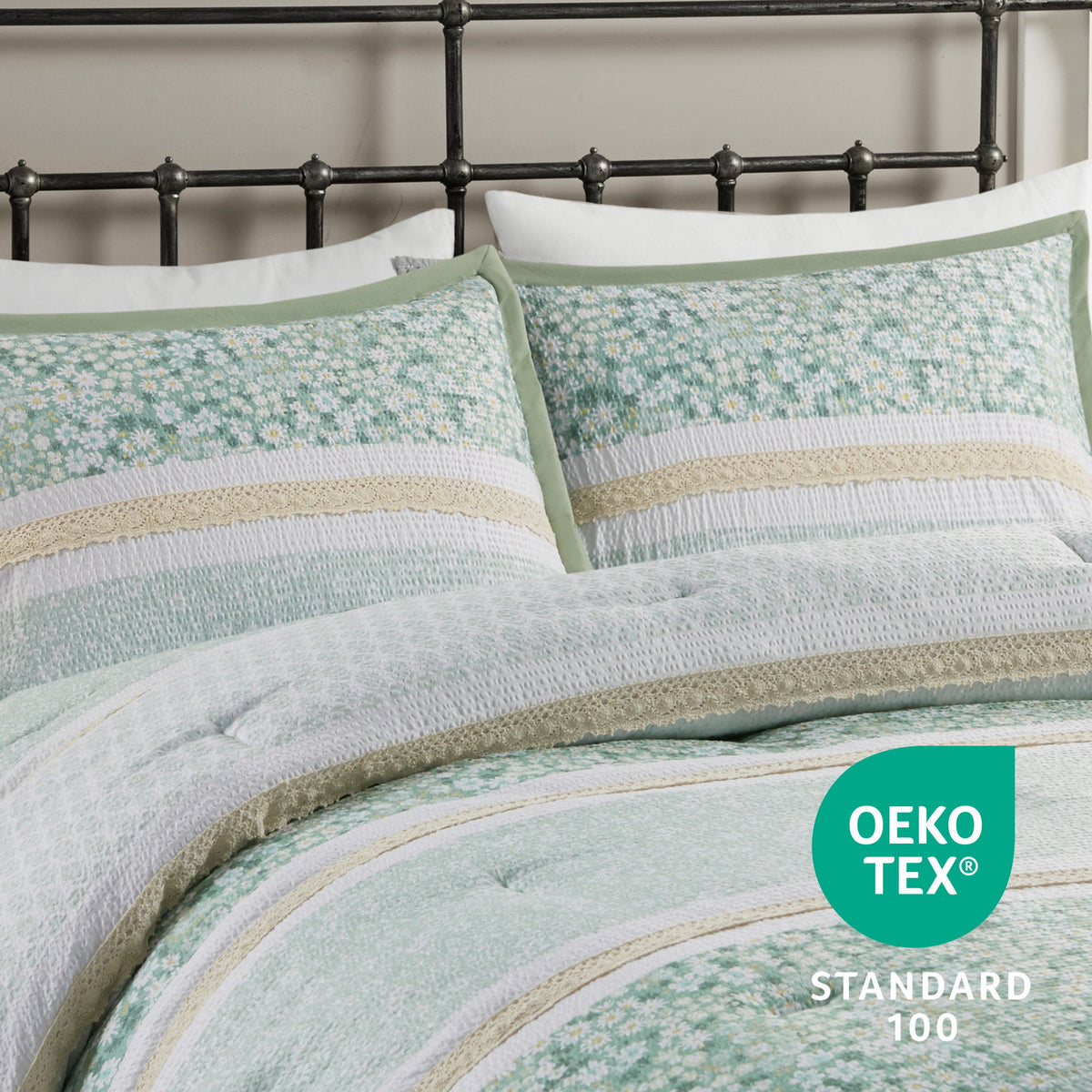 Caralie - 5 Piece Full Seersucker Comforter Set With Throw Pillows - Green