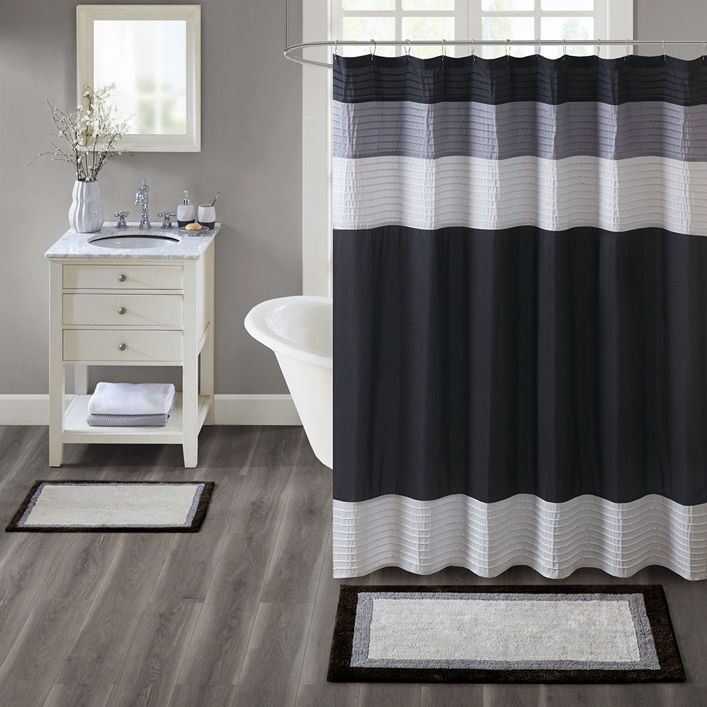 Amherst - 20" x 30" Tufted Bath Rug - Black