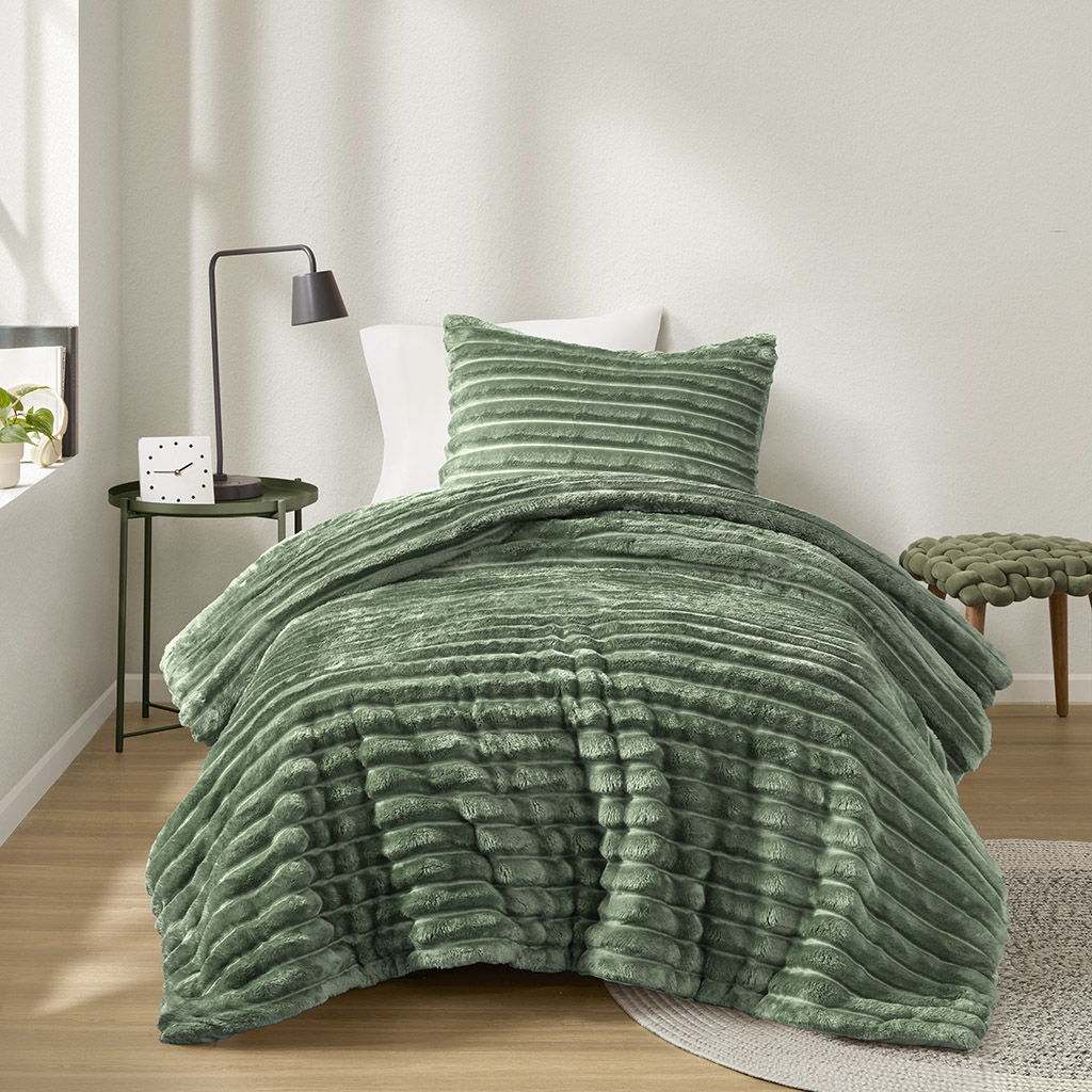 Avril - Twin/Twin Long Fluffy Ribbed Plush Comforter Set - Green