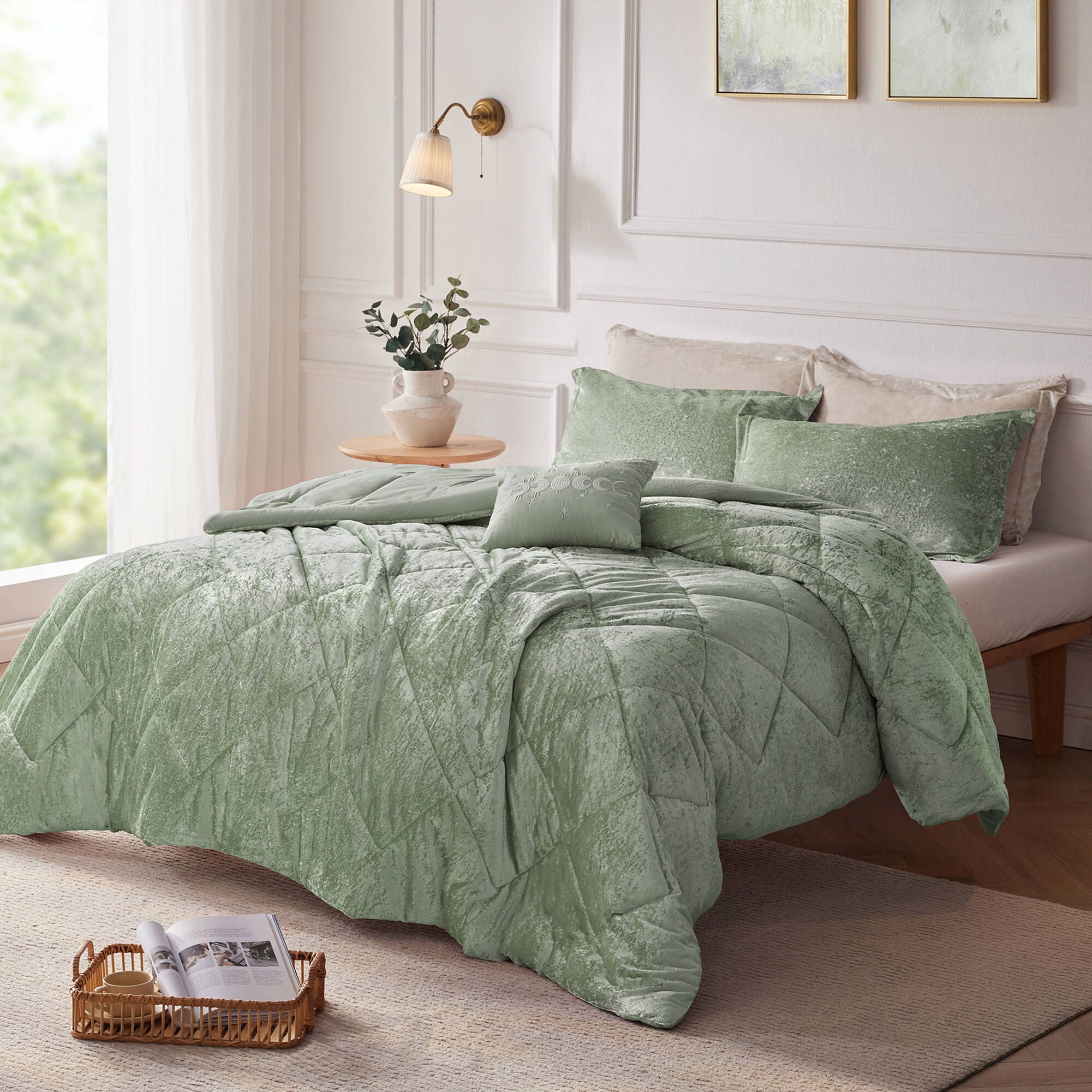 Felicia - Velvet Duvet Cover Set With Throw Pillow - Green