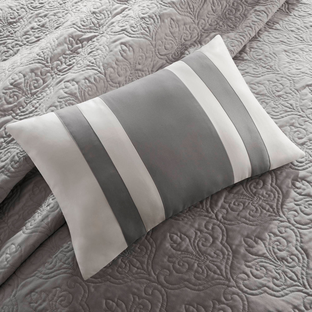 Attingham - King 7 Piece Reversible Coverlet Set - Black