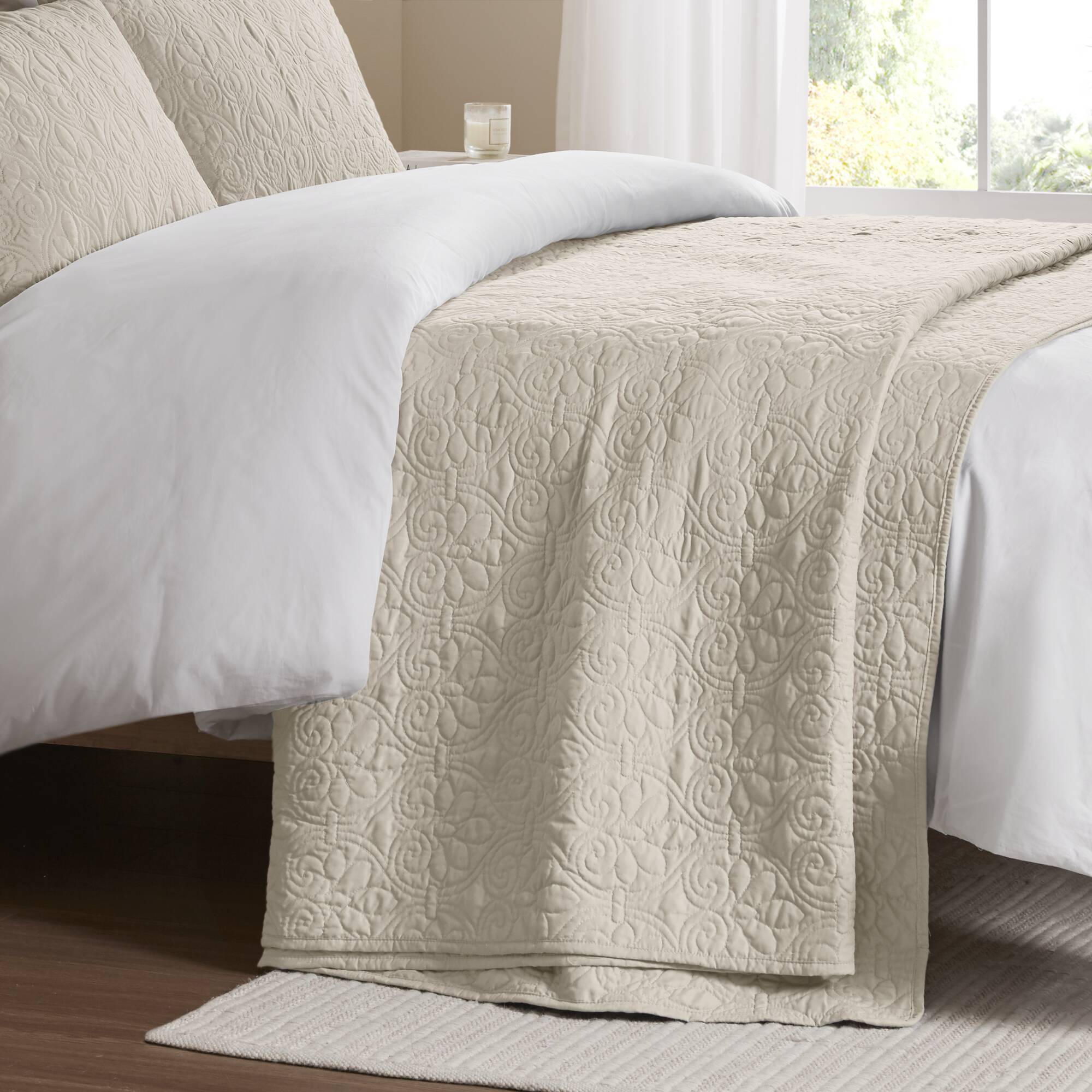 Quebec - Reversible Bedspread Set - Cream