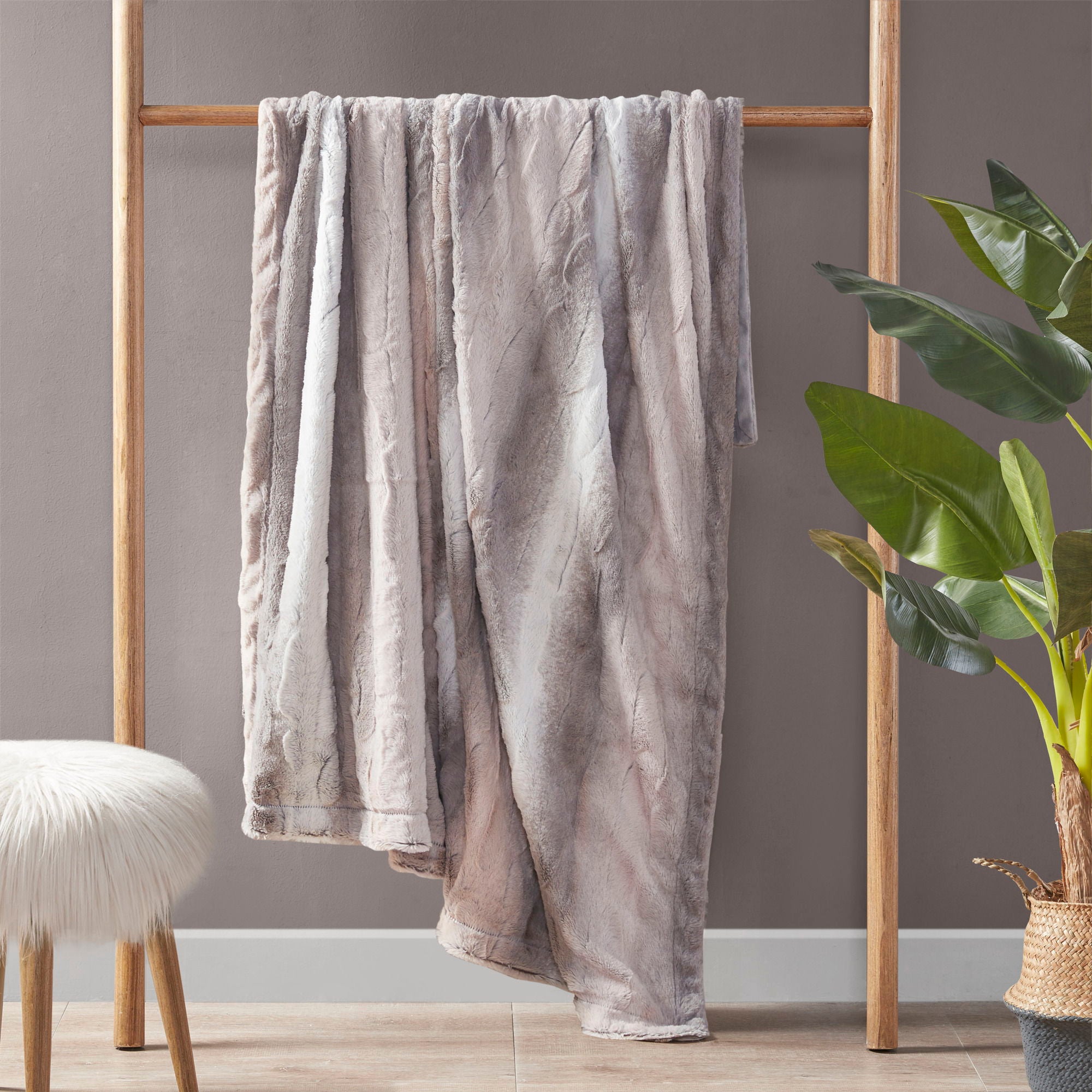 Zuri - Throw - Blush / Gray