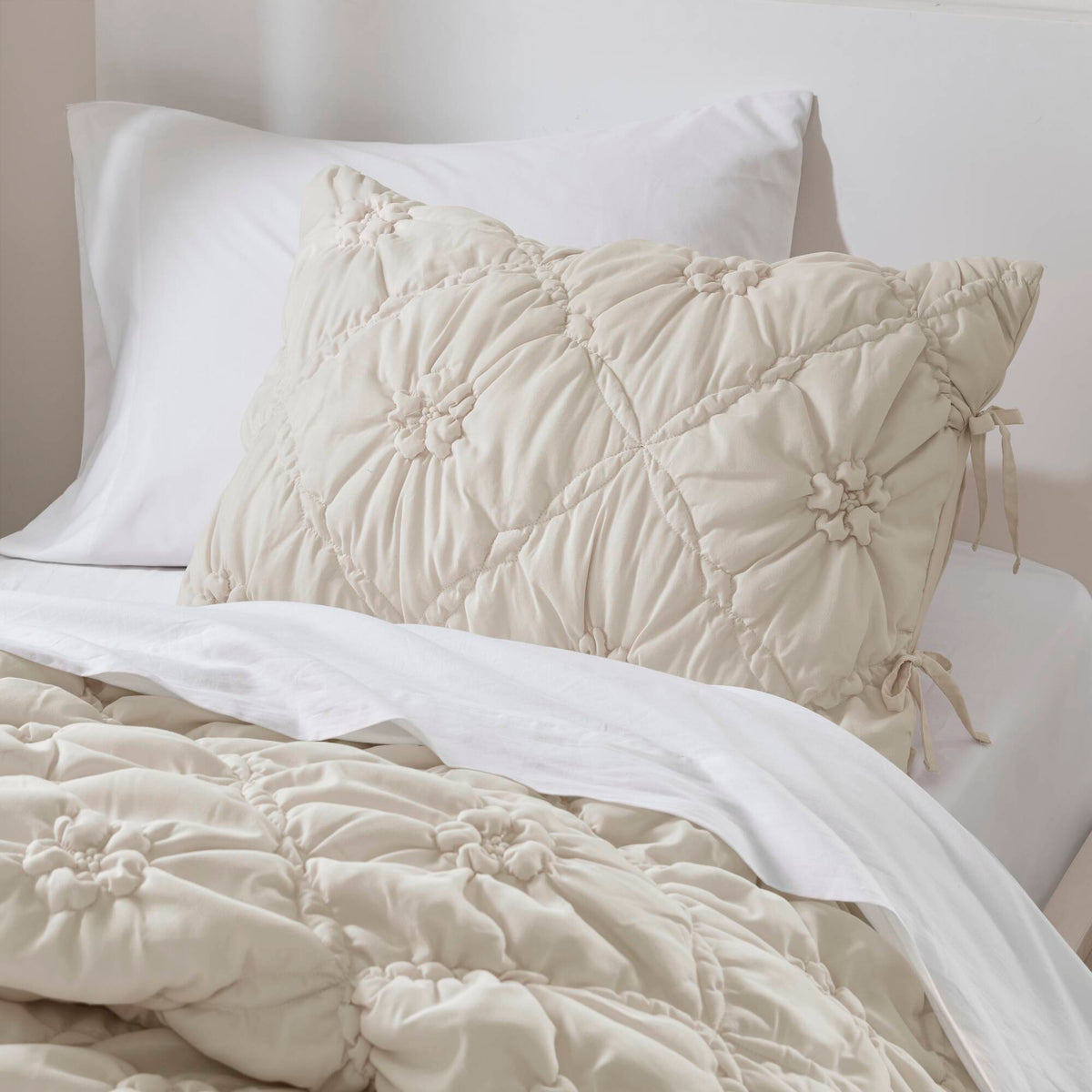 Lily - 2 Piece Comforter Set - Ivory
