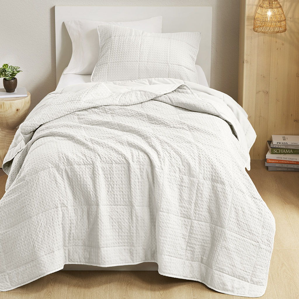 Mina - King/California King Waffle Weave Textured Quilt Set - White