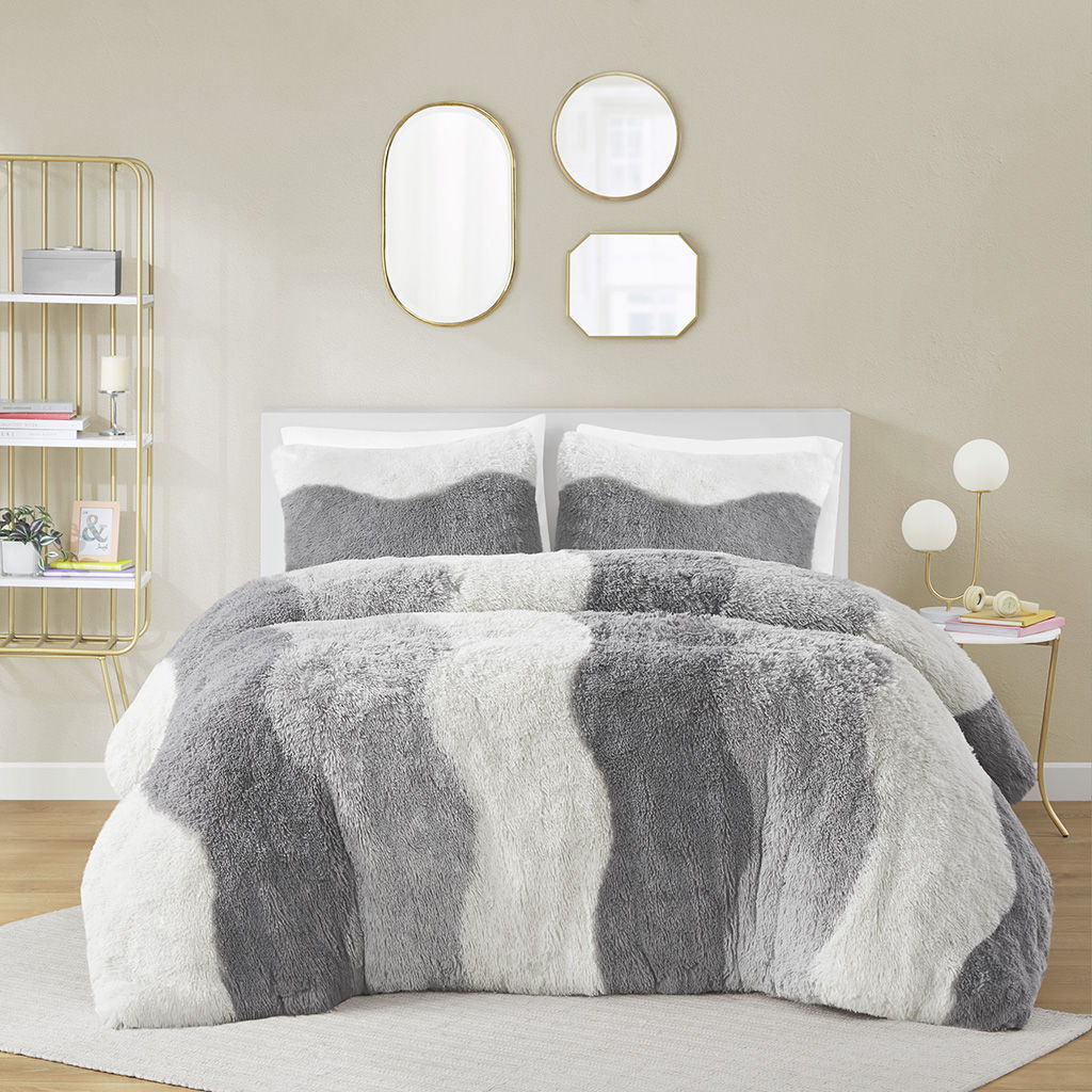 Cassie - Ombre Shaggy Faux Fur Comforter Set - Gray / White