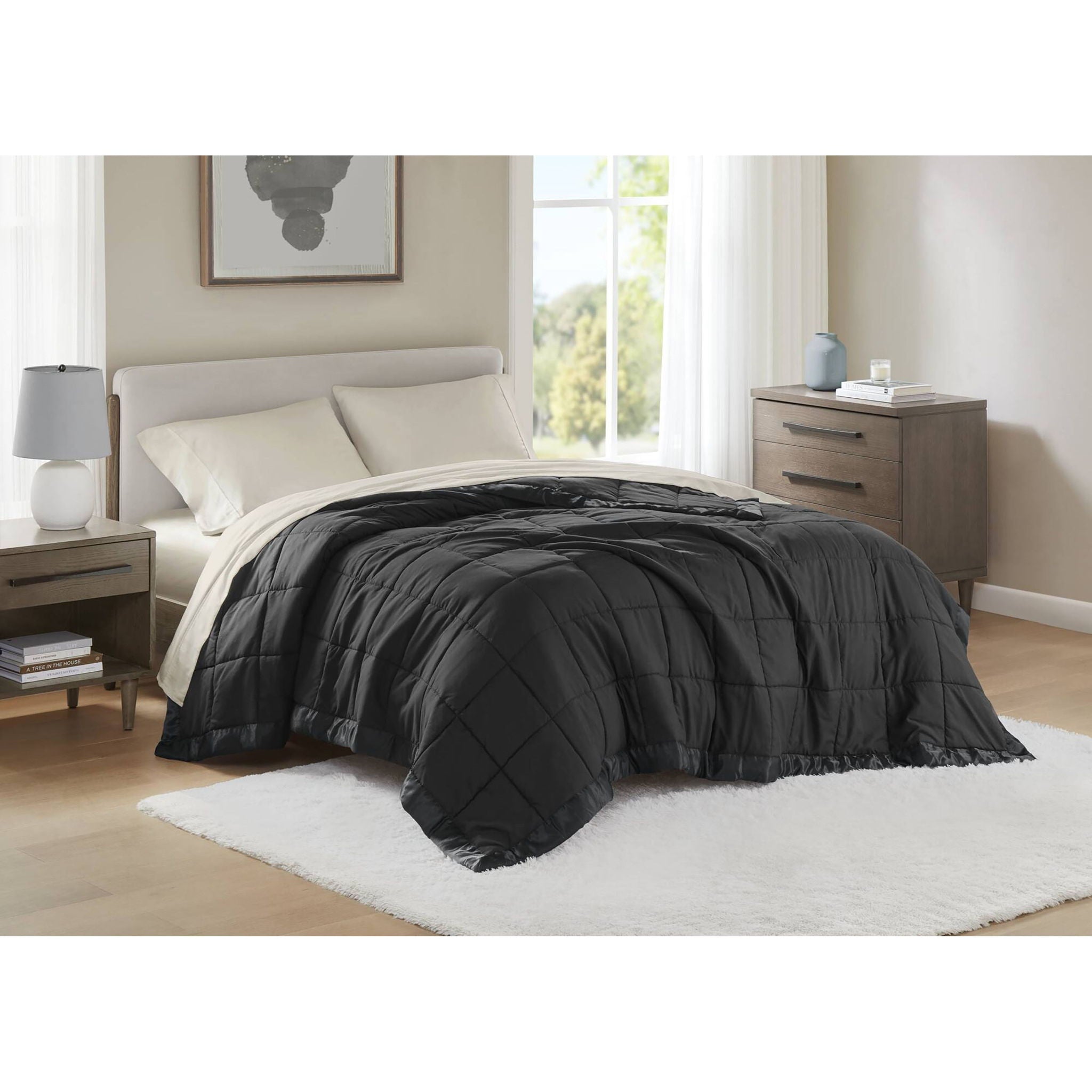 Windom - King Lightweight Down Alternative Blanket With Satin Trim - Black