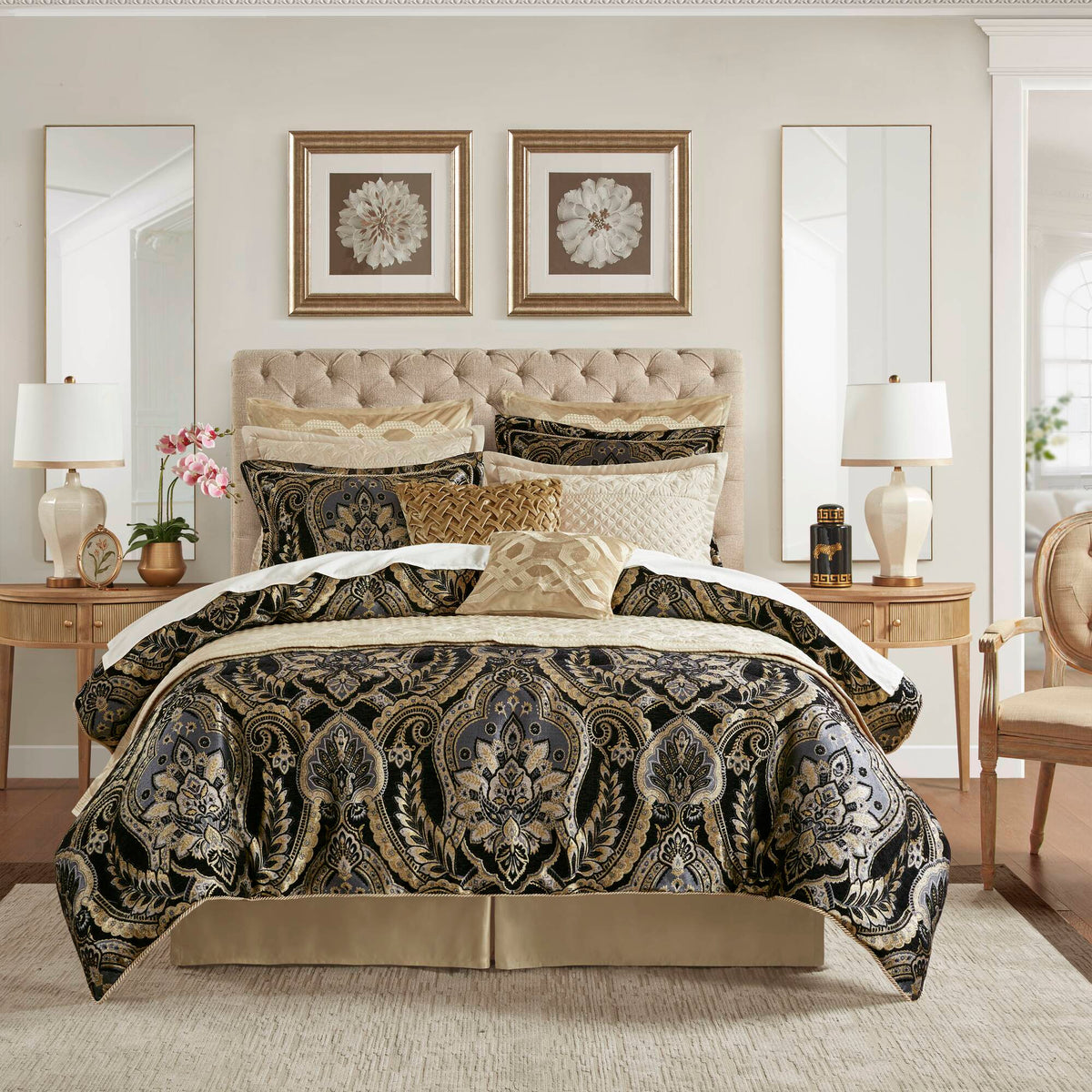 Julius - King Comforter Set - Black