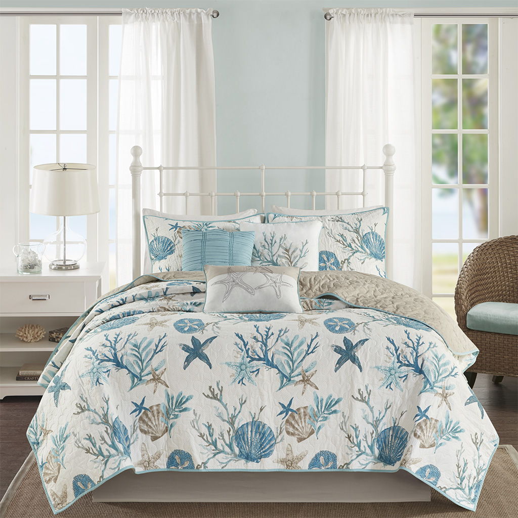 Pebble Beach - 6 Piece Cotton Sateen Quilt Set With Throw Pillows - Light Blue