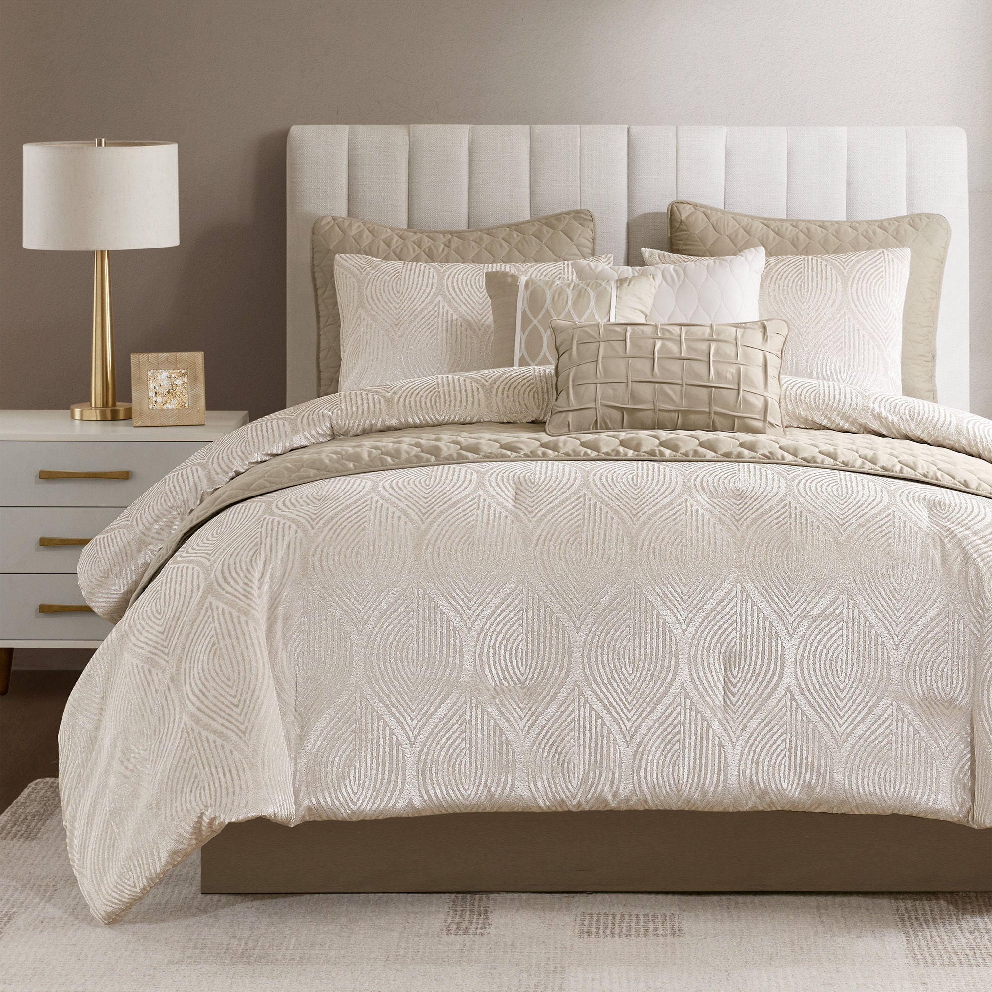 Nocturne - King Comforter Set - Champagne